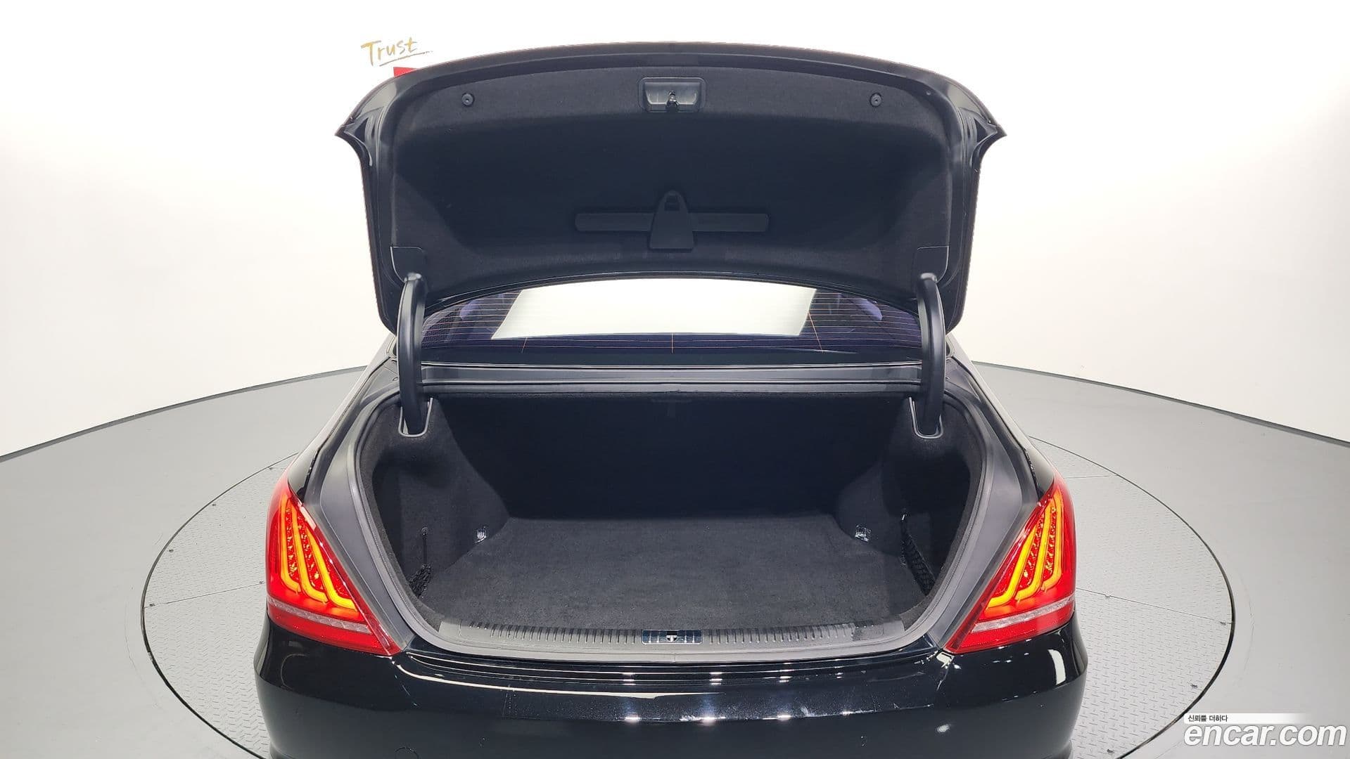 Main__Slider__Photo:EQ900 Genesis 2016.1-19