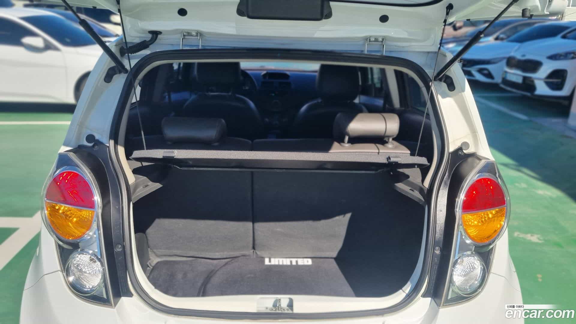 Spark Chevrolet 2012.9-INNER-009