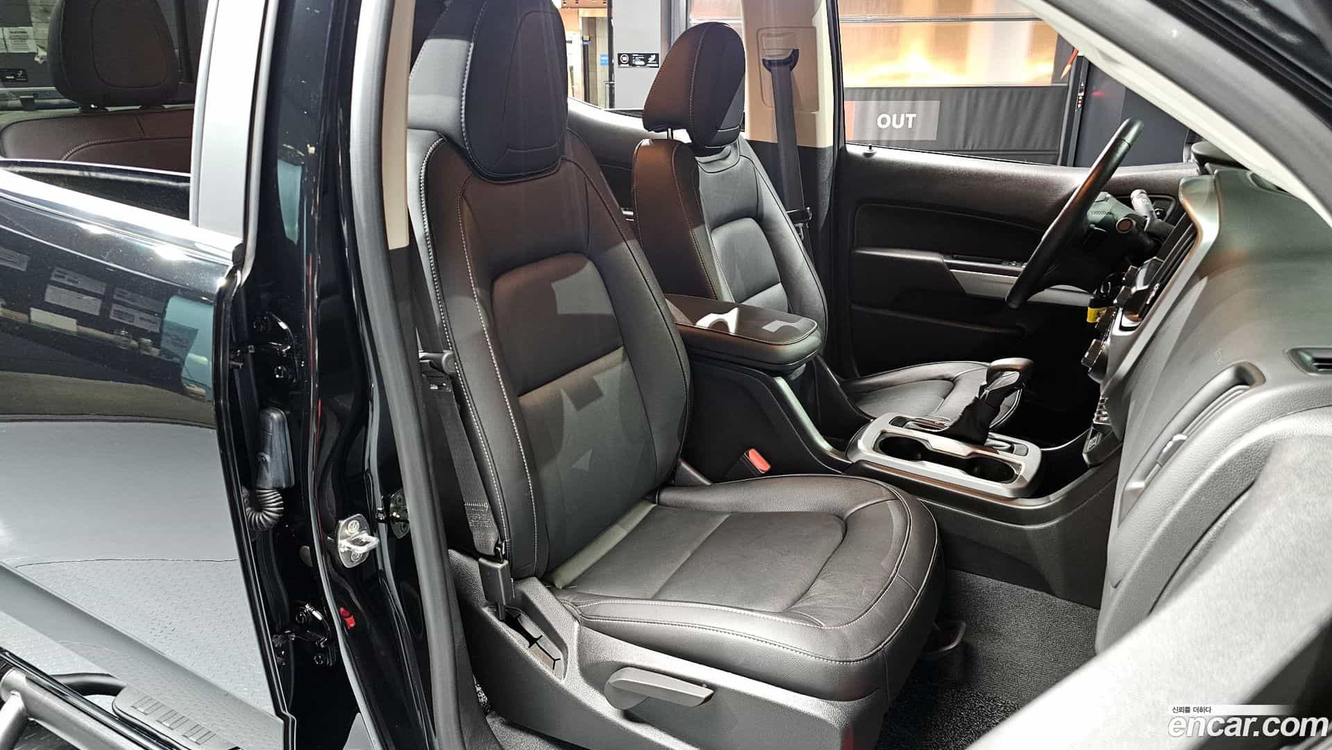 Colorado ChevroletGMDaewoo 2022.11-INNER-010