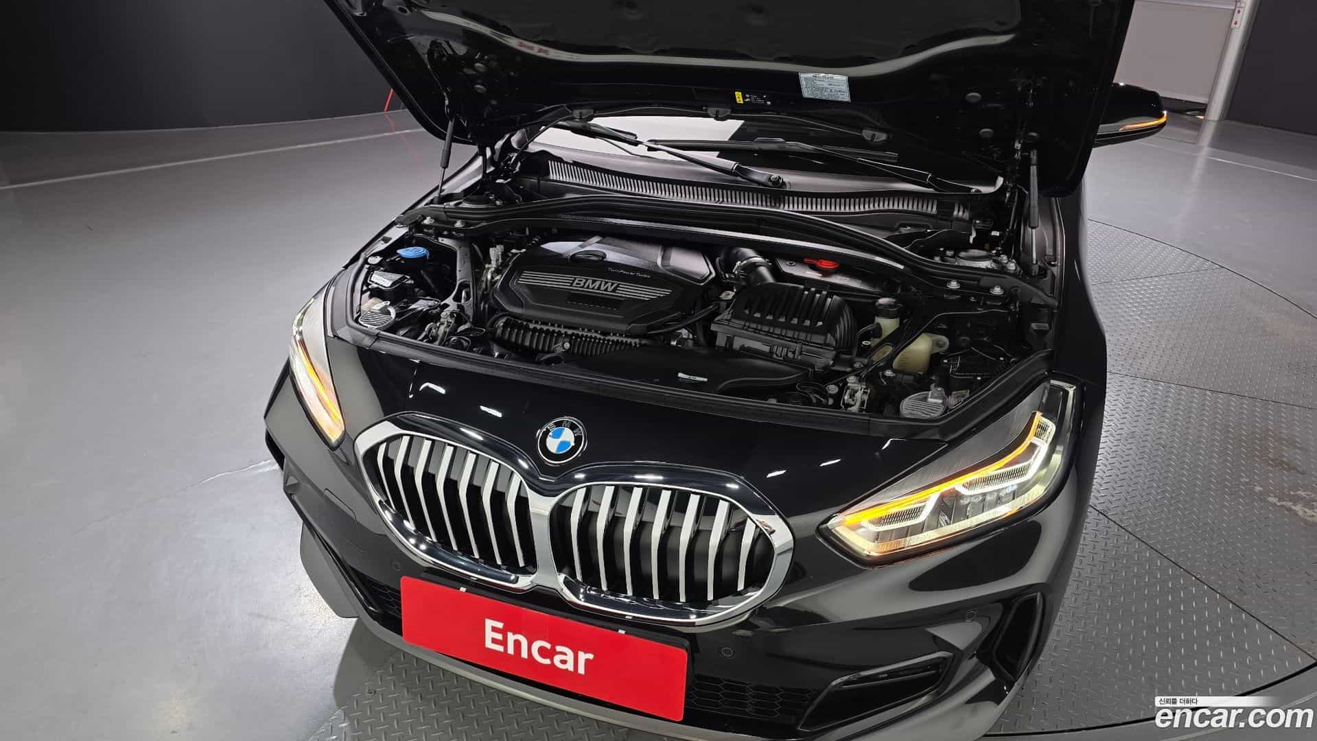 1-Series BMW 2024.6-INNER-006