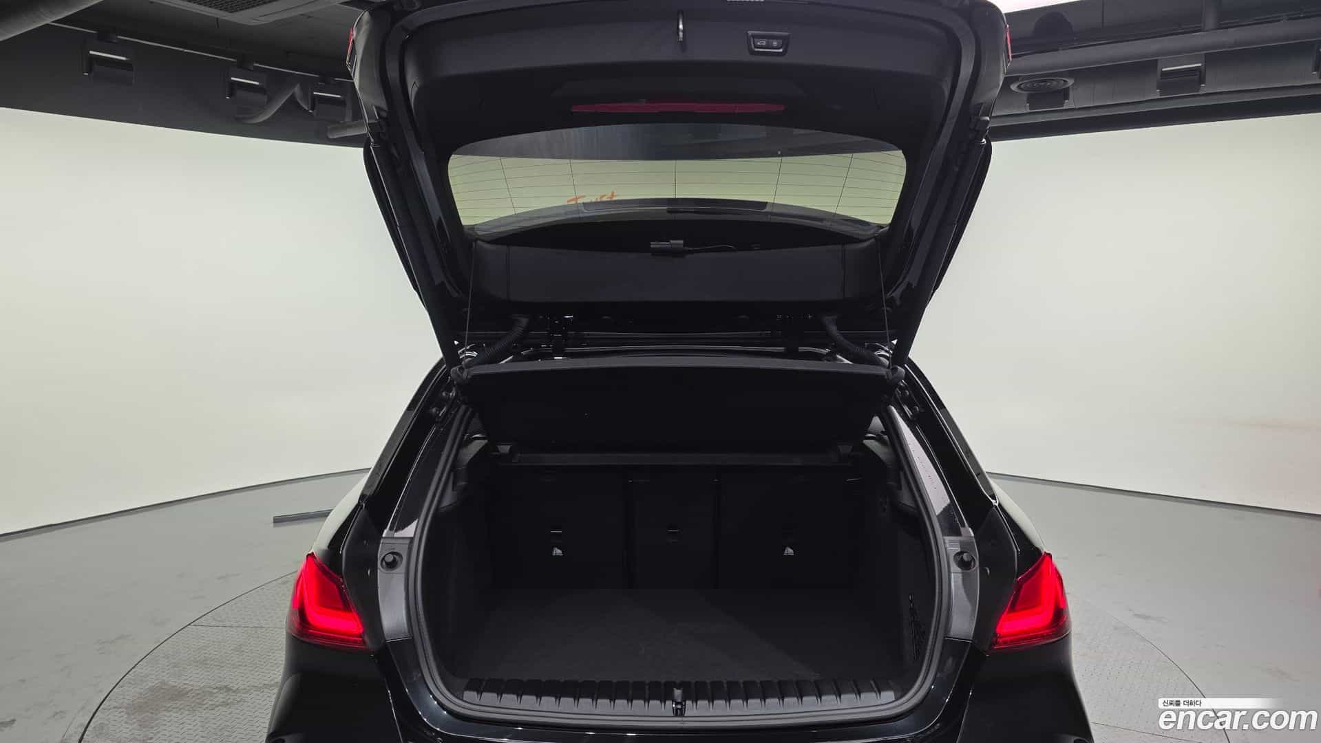 1-Series BMW 2024.6-OPTION-024