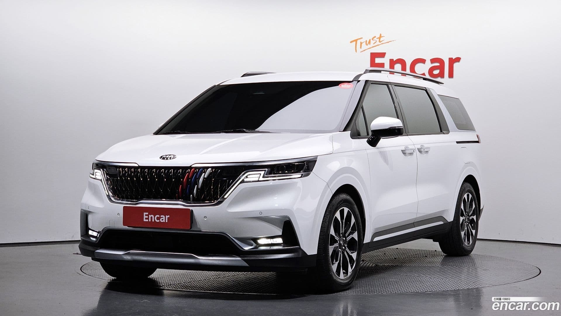 Main__Slider__Photo:Canival Kia 2021.3-0