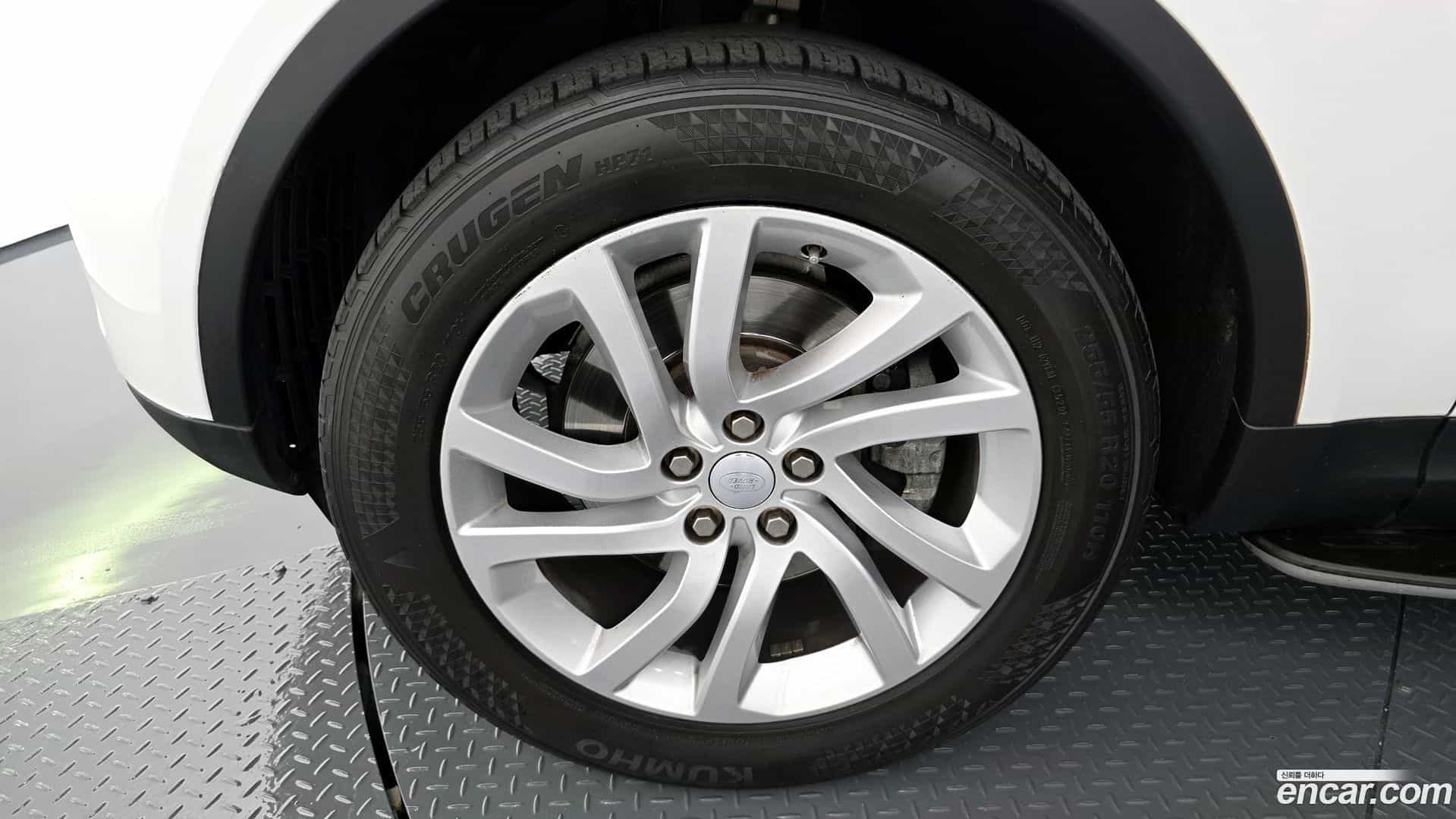 Discovery Land Rover 2017.10-OUTER-005