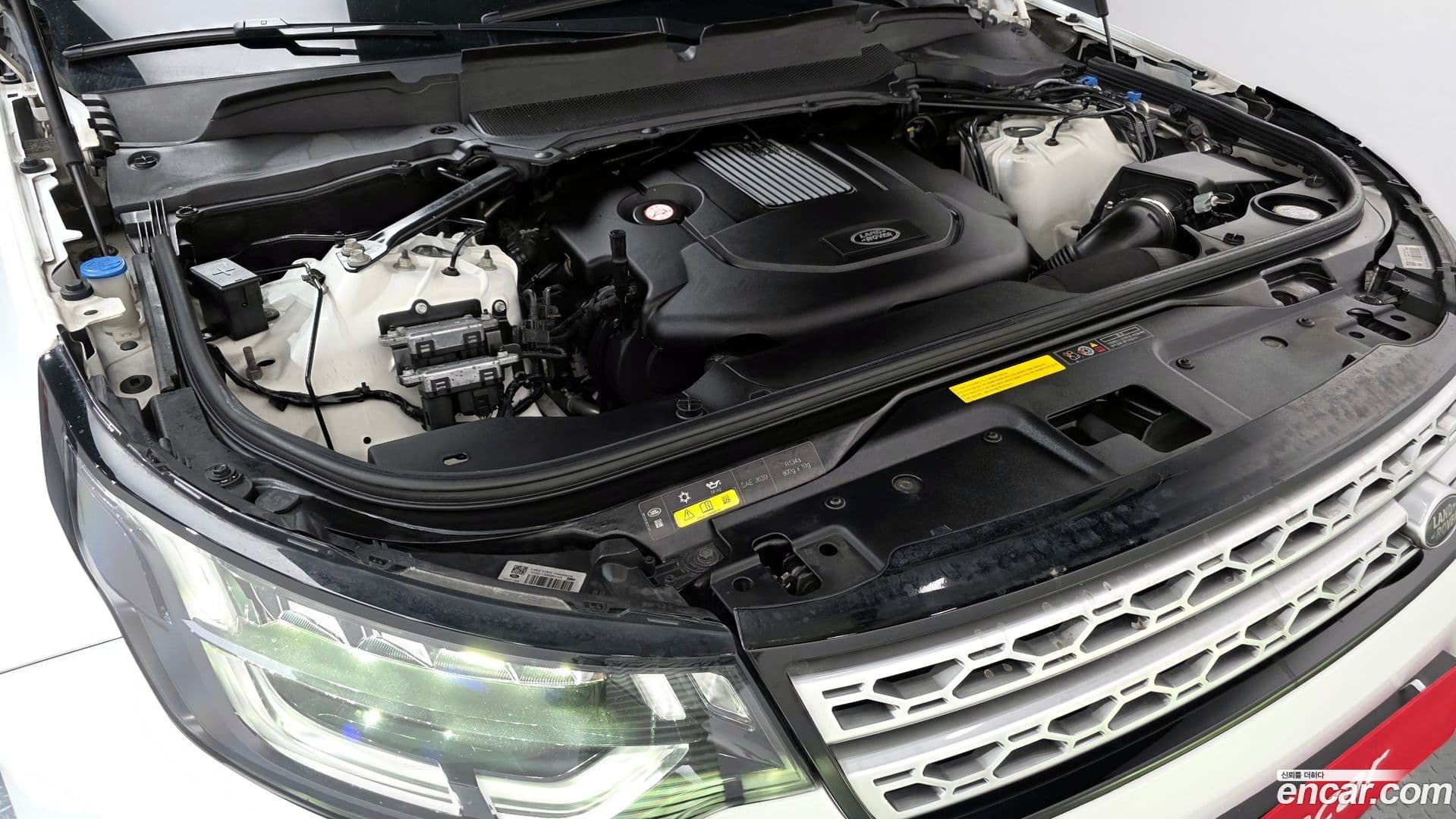 Main__Slider__Photo:Discovery Land Rover 2017.10-5