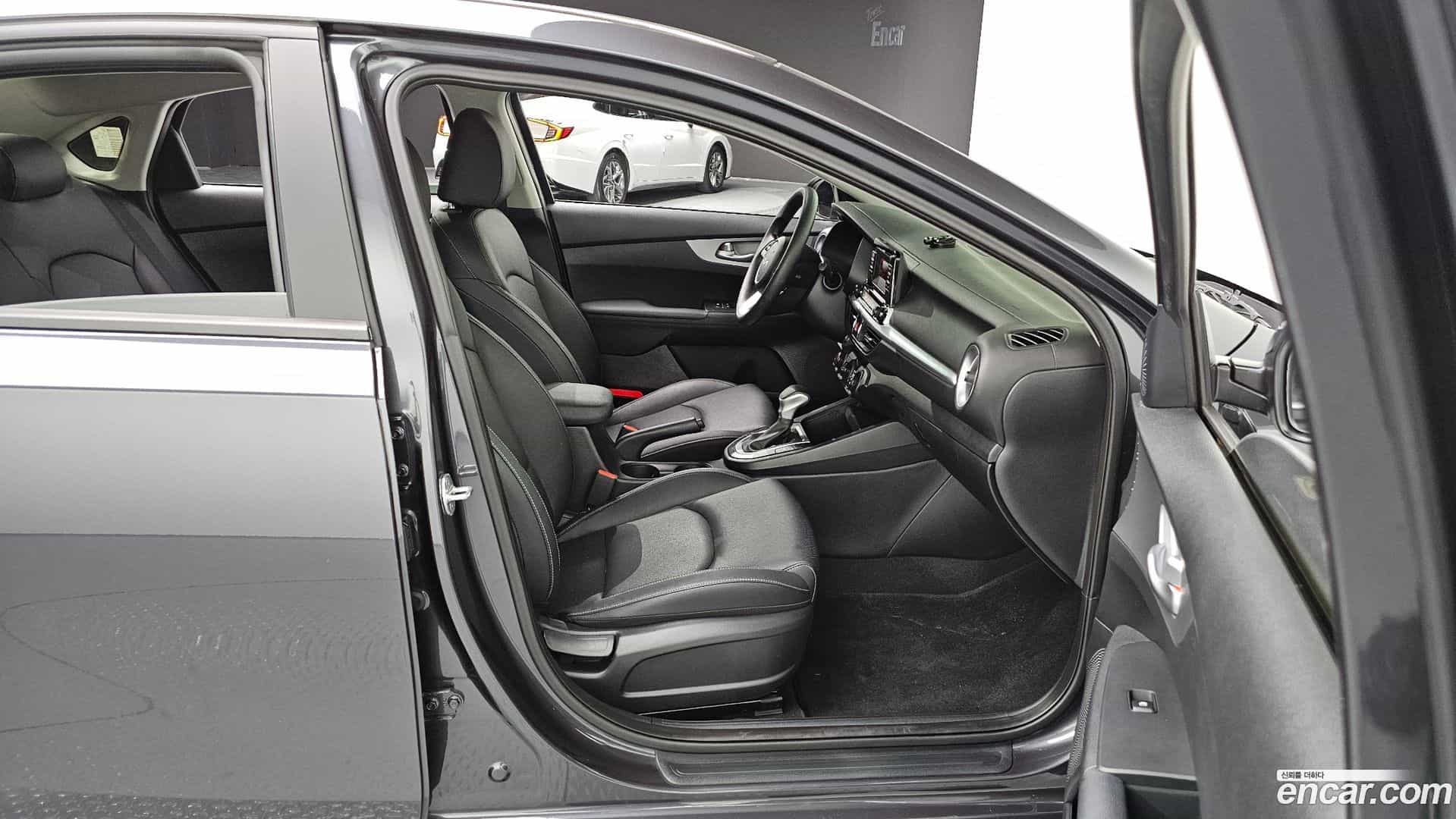 K3 Kia 2022.7-OPTION-016