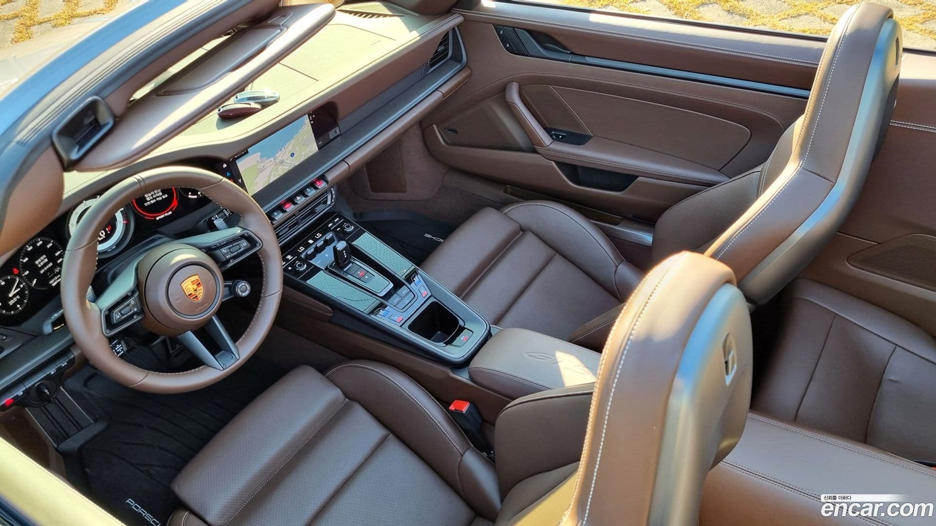 Main__Slider__Photo:911 Porsche 2024.3-10