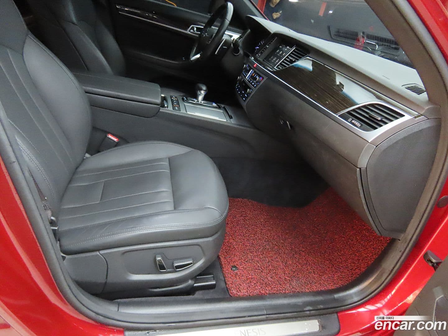 Main__Slider__Photo:G80 Genesis 2019.11-15