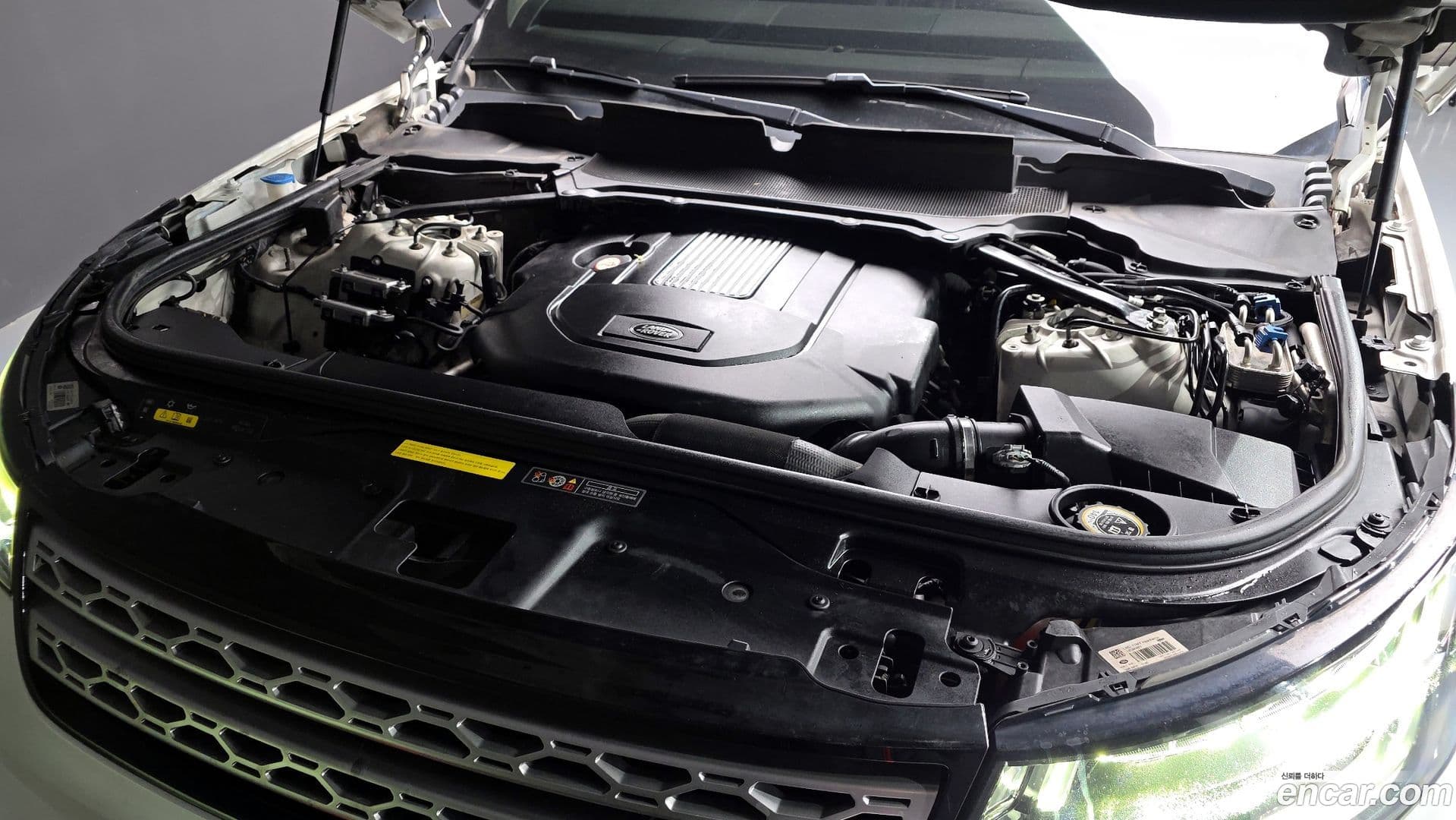 Main__Slider__Photo:Discovery Land Rover 2017.8-5