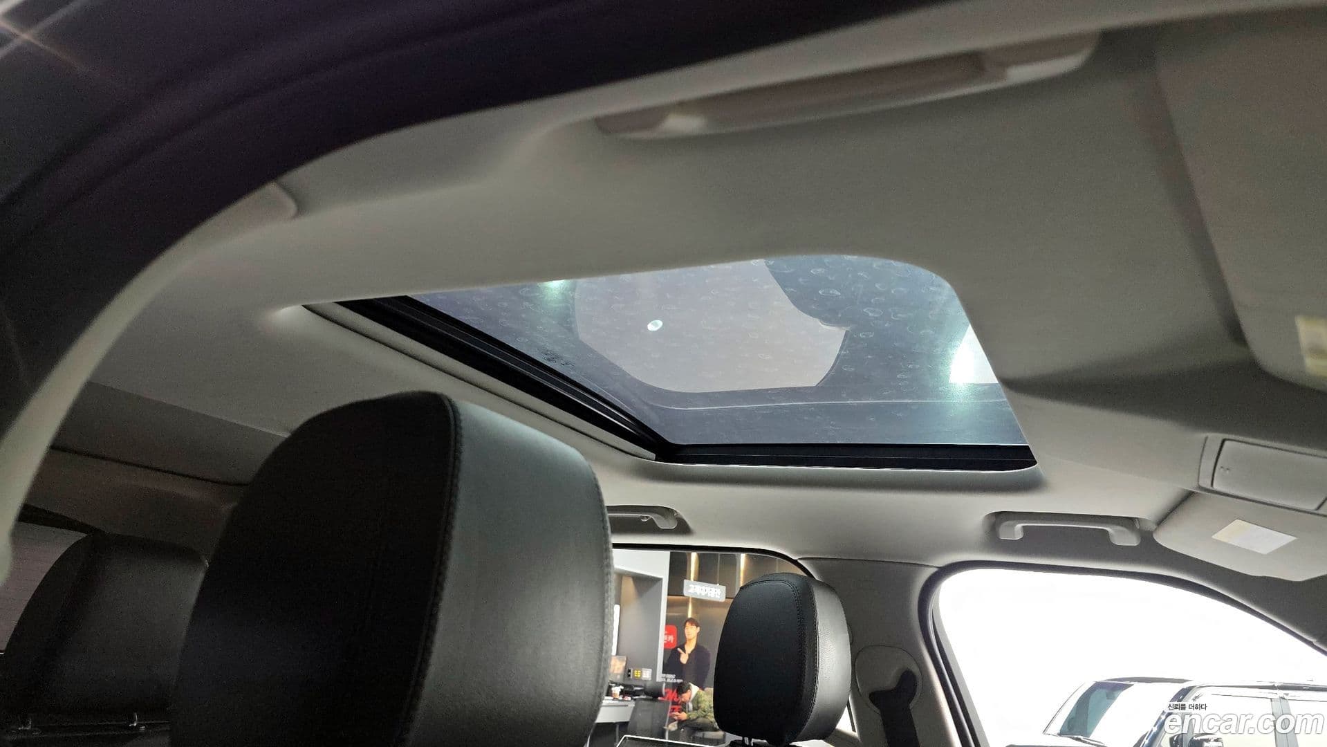 Main__Slider__Photo:Discovery Land Rover 2017.8-18