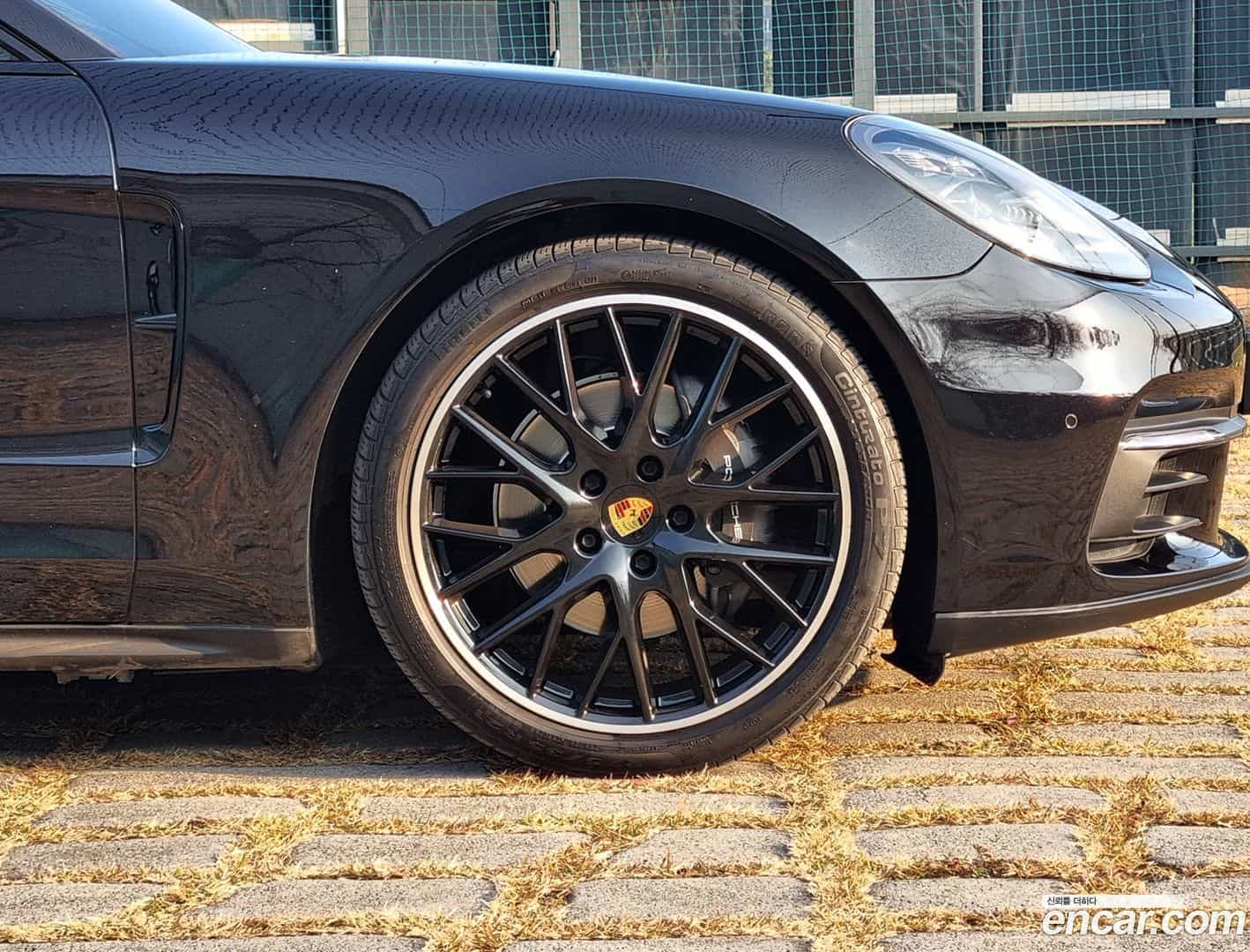 Panamera Porsche 2018.7-INNER-009