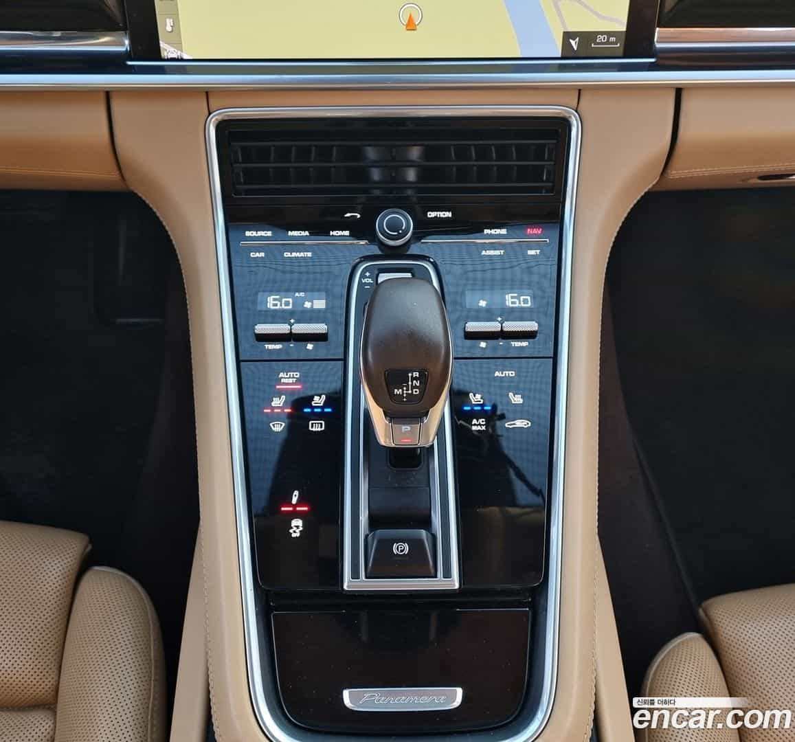 Panamera Porsche 2018.7-OPTION-020