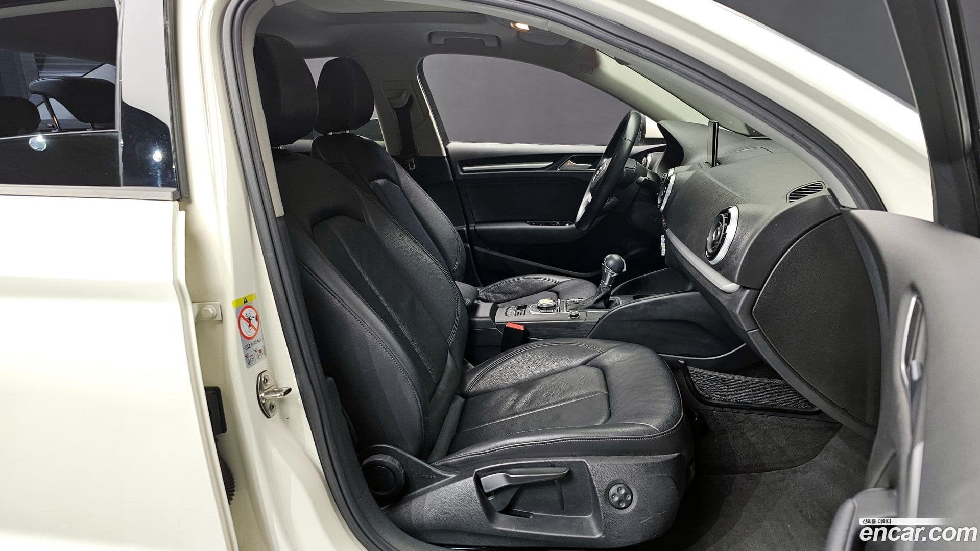 Main__Slider__Photo:A3 Audi 2015.5-9