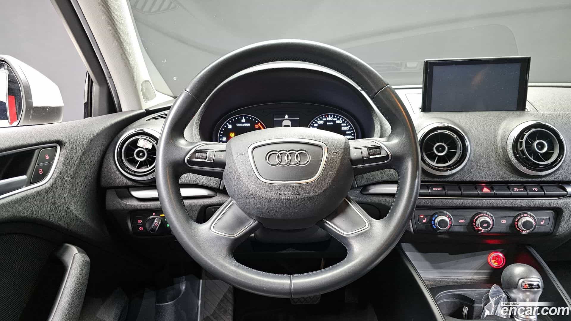 A3 Audi 2015.5-OPTION-017