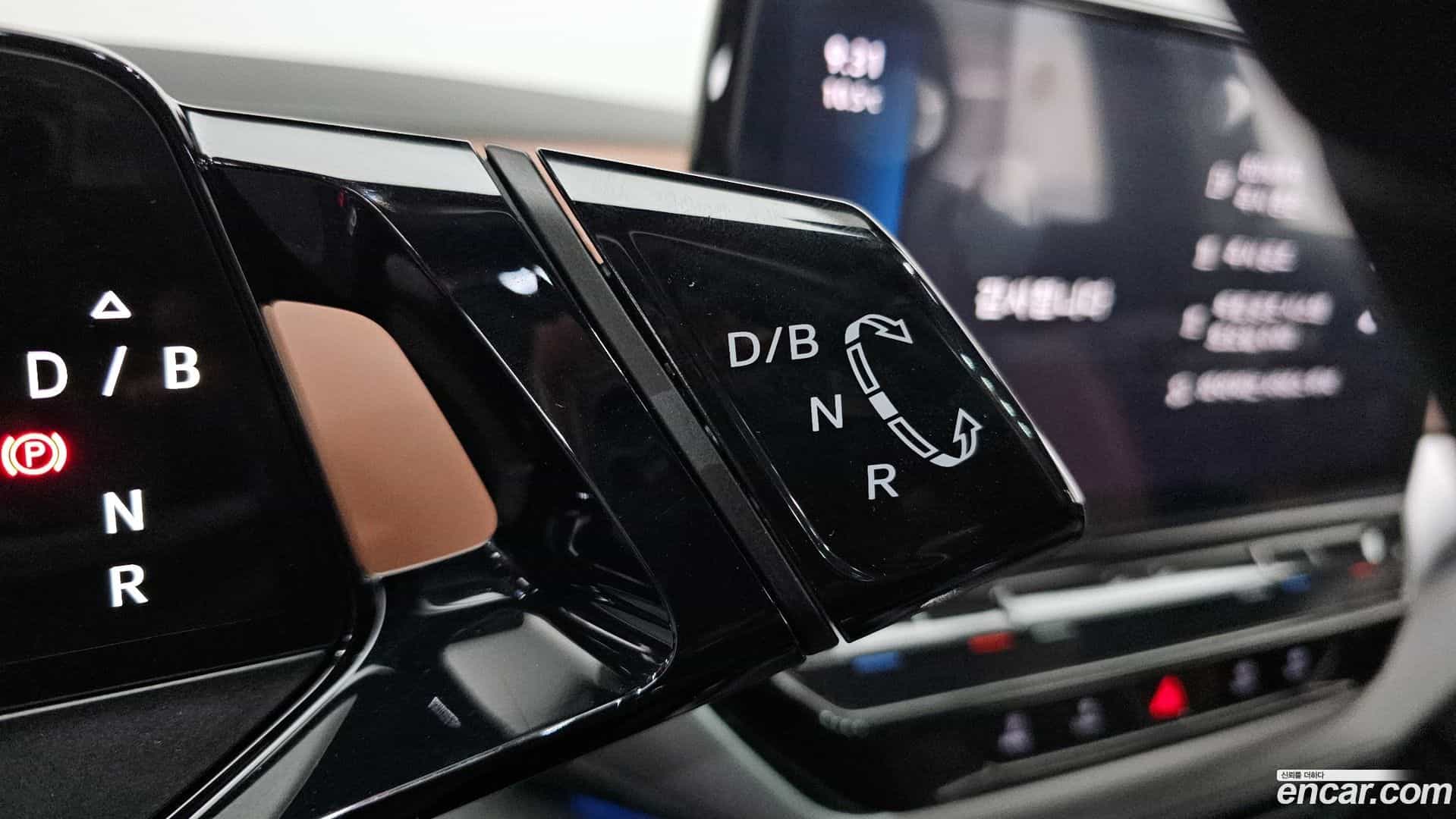 ID.4 Volkswagen 2022.9-INNER-009