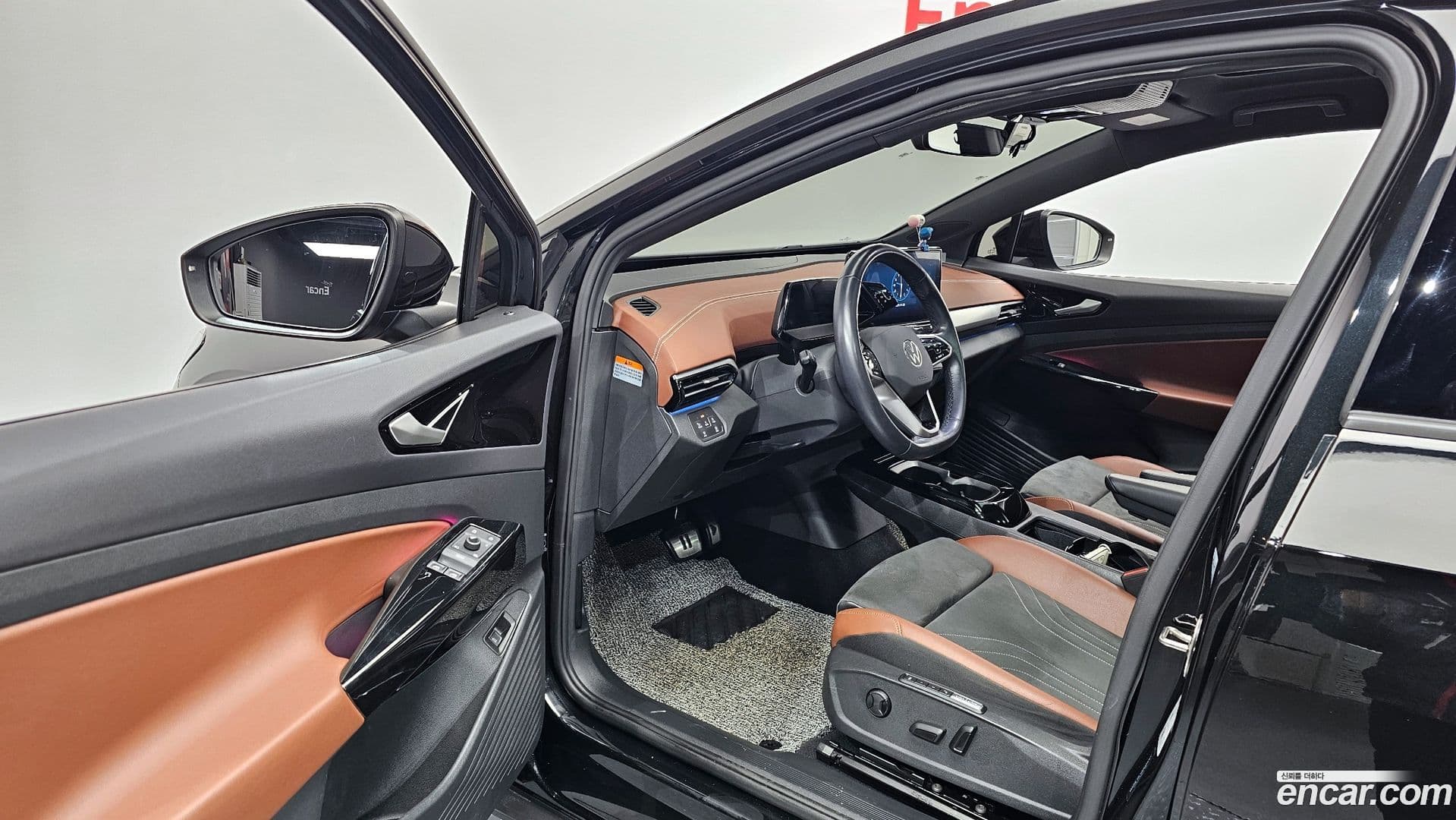 Main__Slider__Photo:ID.4 Volkswagen 2022.9-9