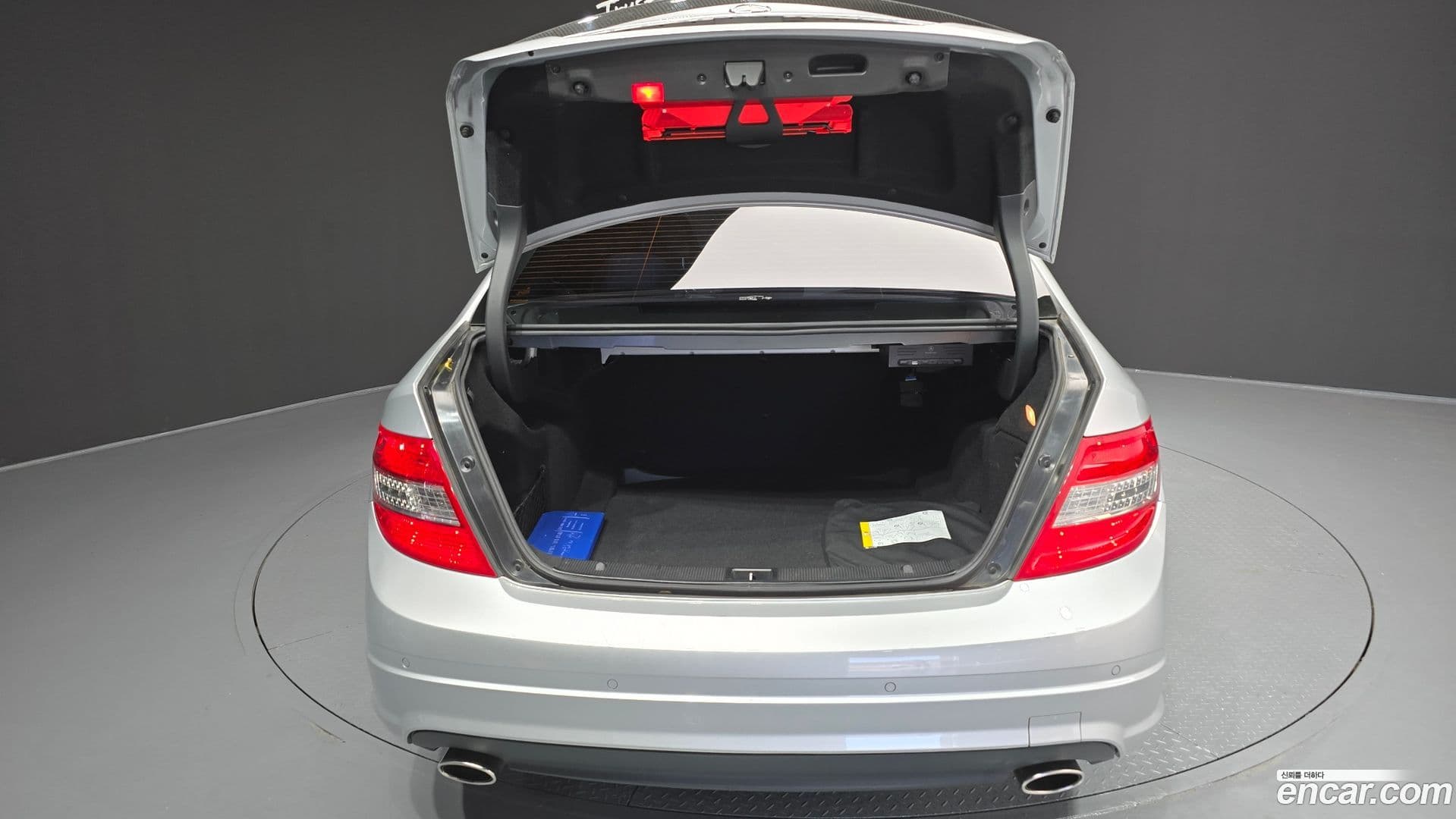 Main__Slider__Photo:C-Class Mercedes-Benz 2011.11-19