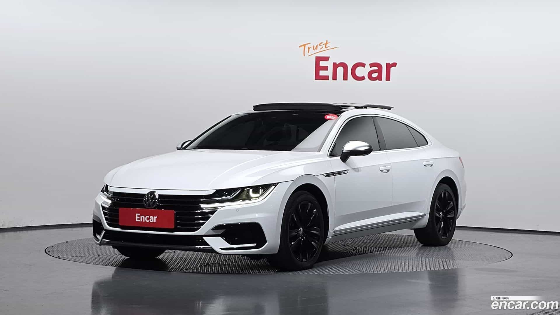 Arteon Volkswagen 2019.4-OUTER-001