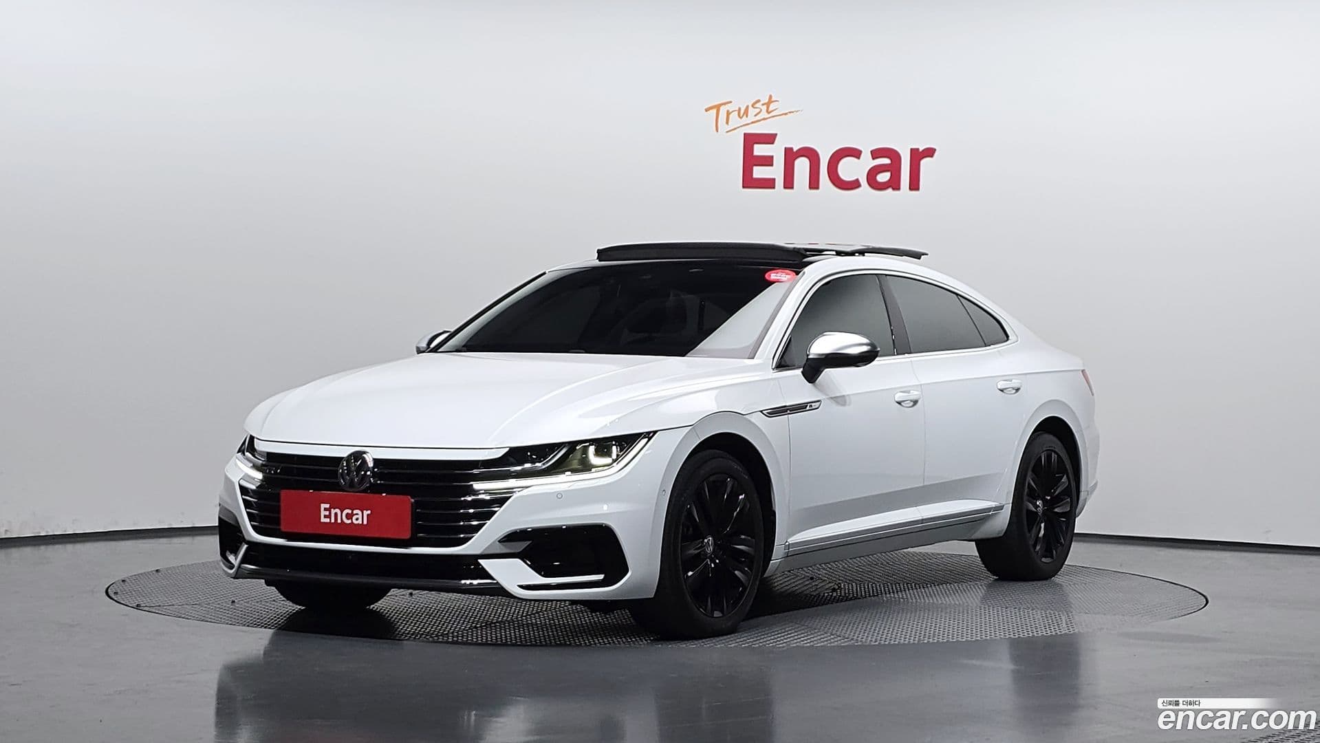 Main__Slider__Photo:Arteon Volkswagen 2019.4-0