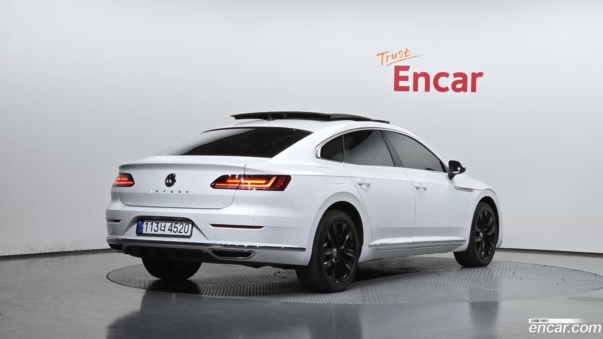 Arteon Volkswagen 2019.4-OUTER-002