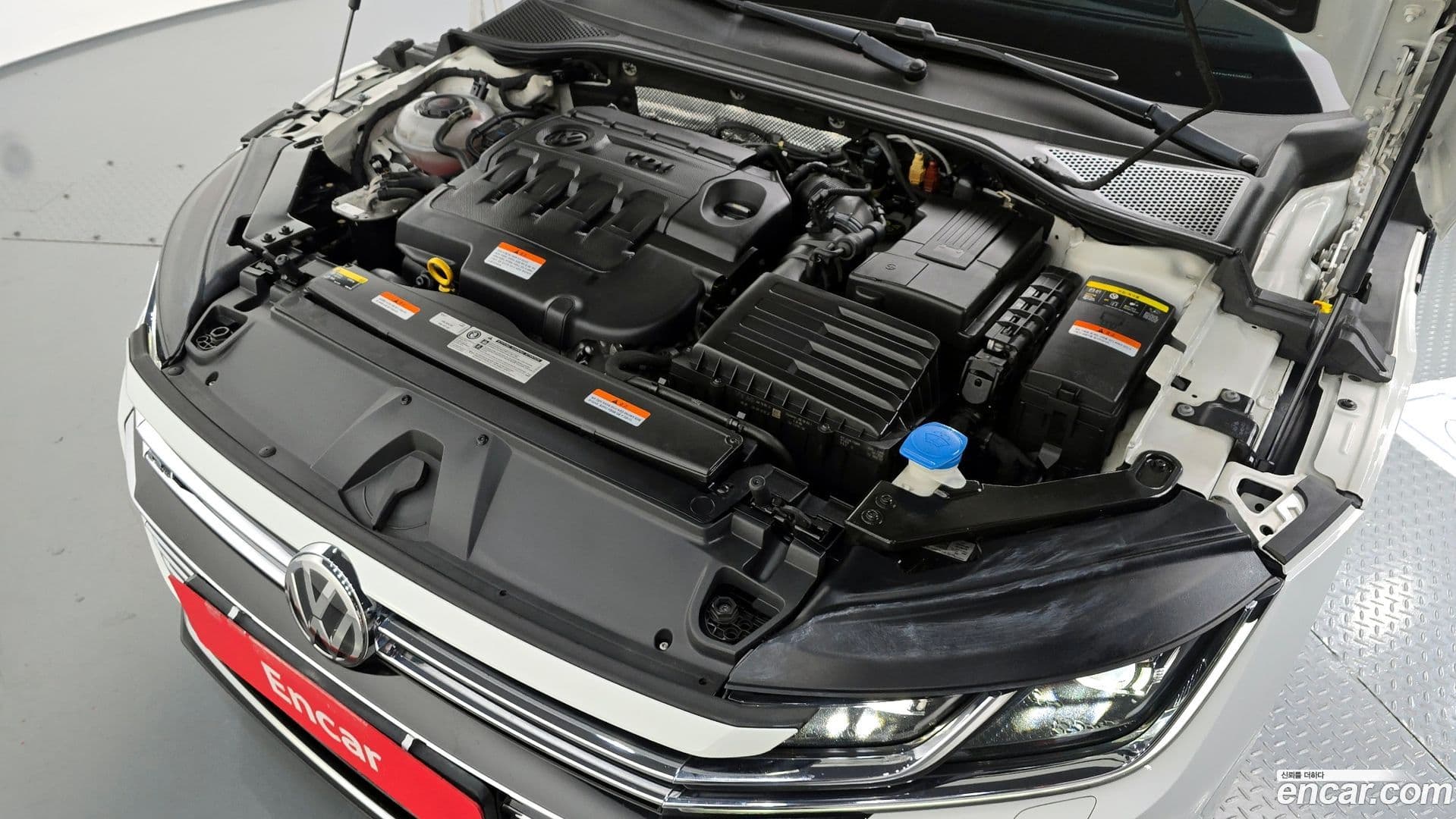 Main__Slider__Photo:Arteon Volkswagen 2019.4-5