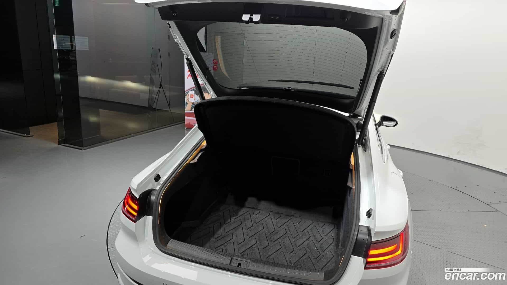 Arteon Volkswagen 2019.4-OPTION-024