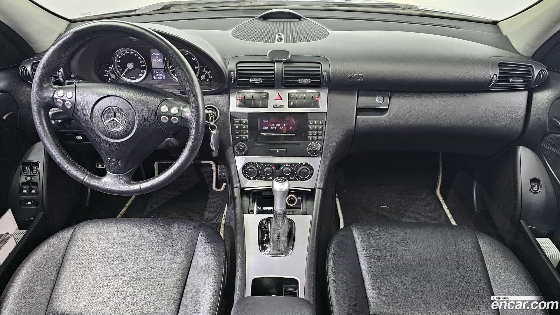 C-Class Mercedes-Benz 2007.5-INNER-007