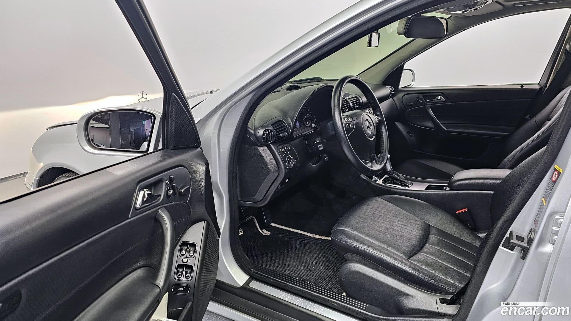 Main__Slider__Photo:C-Class Mercedes-Benz 2007.5-10