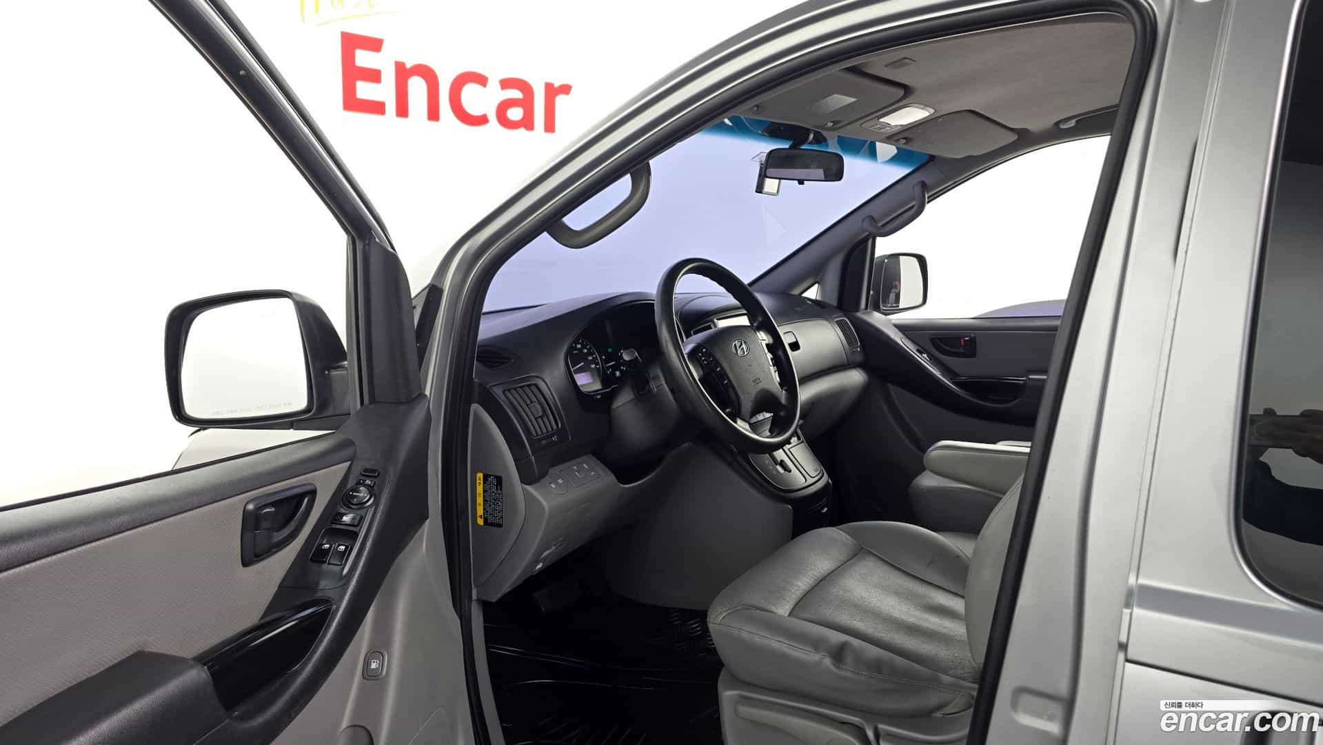 Starex Hyundai 2017.3-OPTION-015