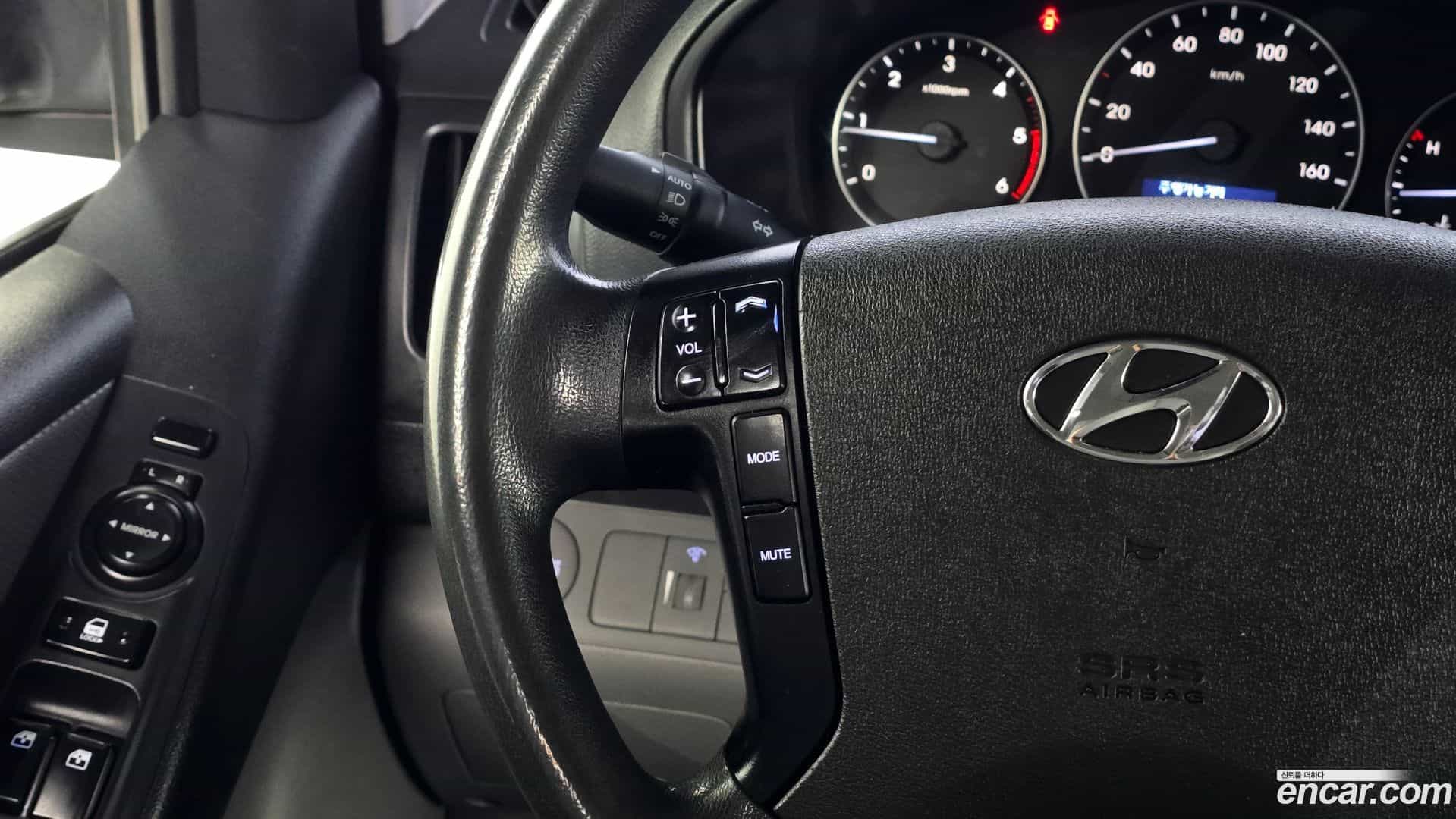 Starex Hyundai 2017.3-OPTION-018