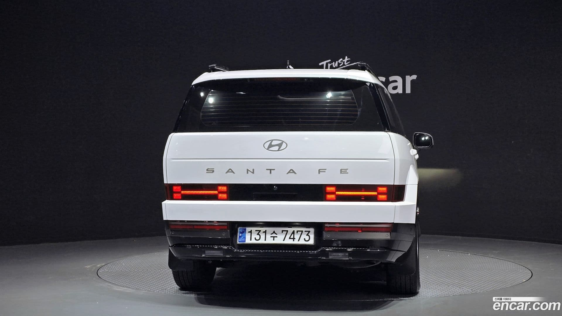 Main__Slider__Photo:Santafe Hyundai 2023.10-3