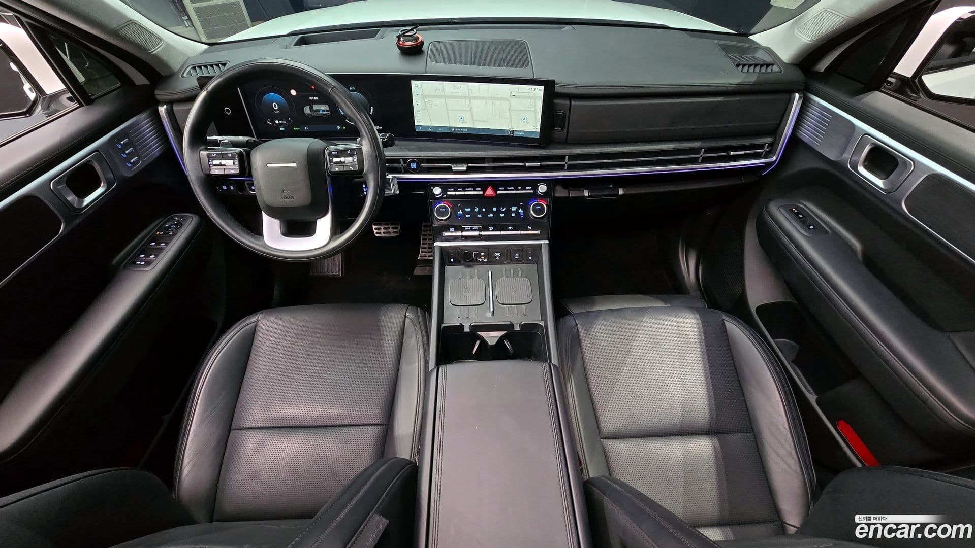 Main__Slider__Photo:Santafe Hyundai 2023.10-6