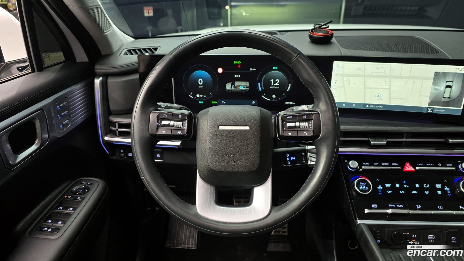 Main__Slider__Photo:Santafe Hyundai 2023.10-12