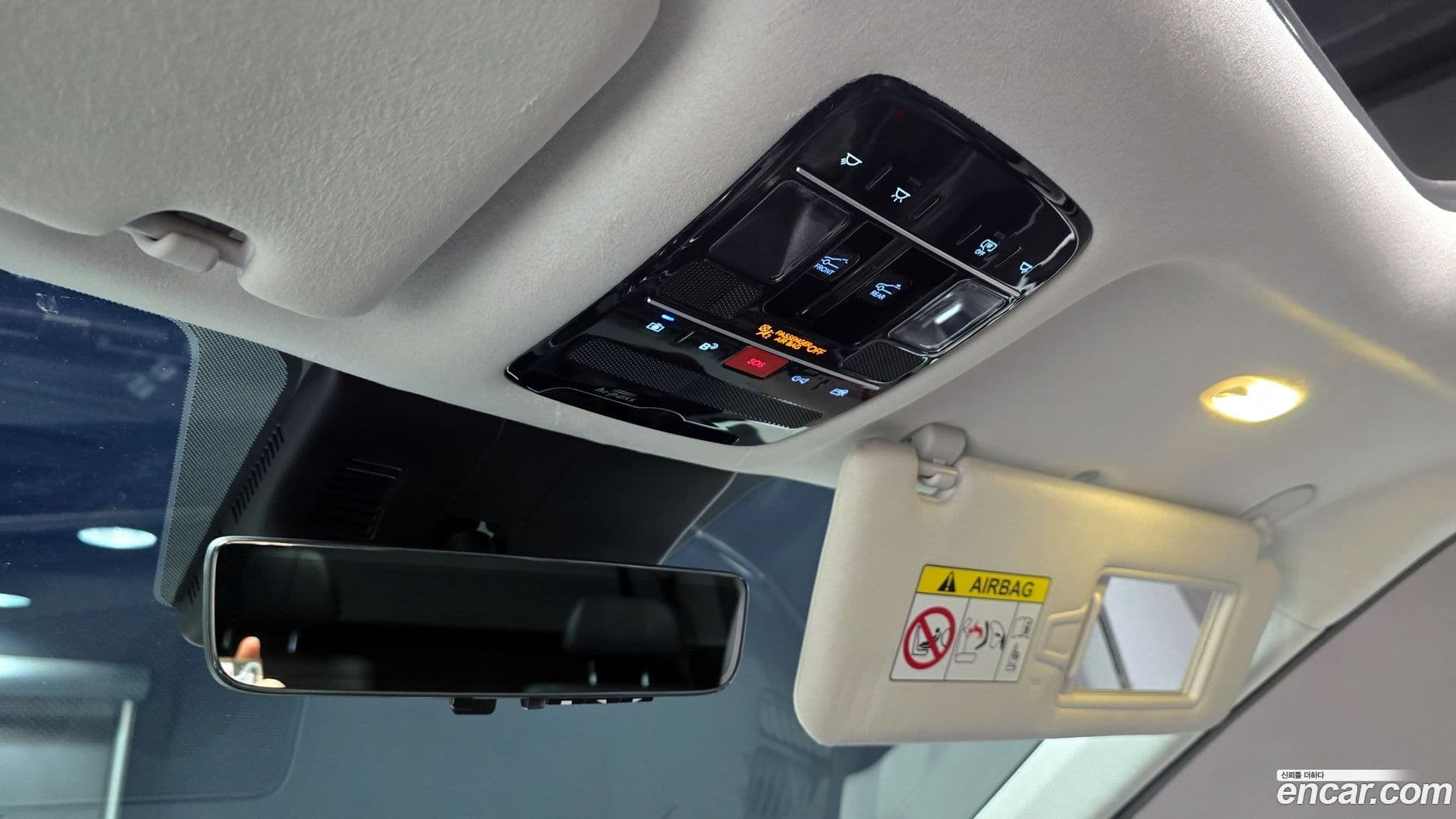 Main__Slider__Photo:Santafe Hyundai 2023.10-19