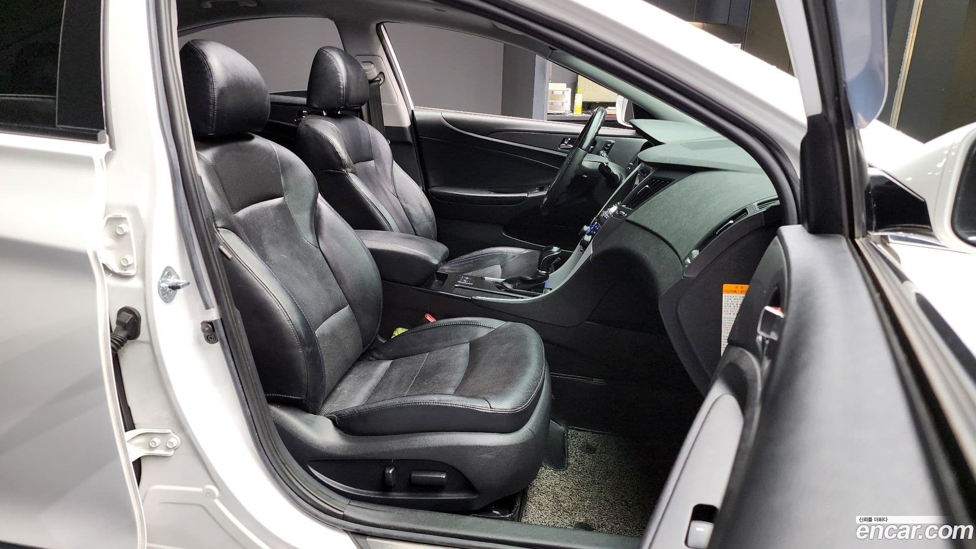 Main__Slider__Photo:Sonata Hyundai 2012.9-10