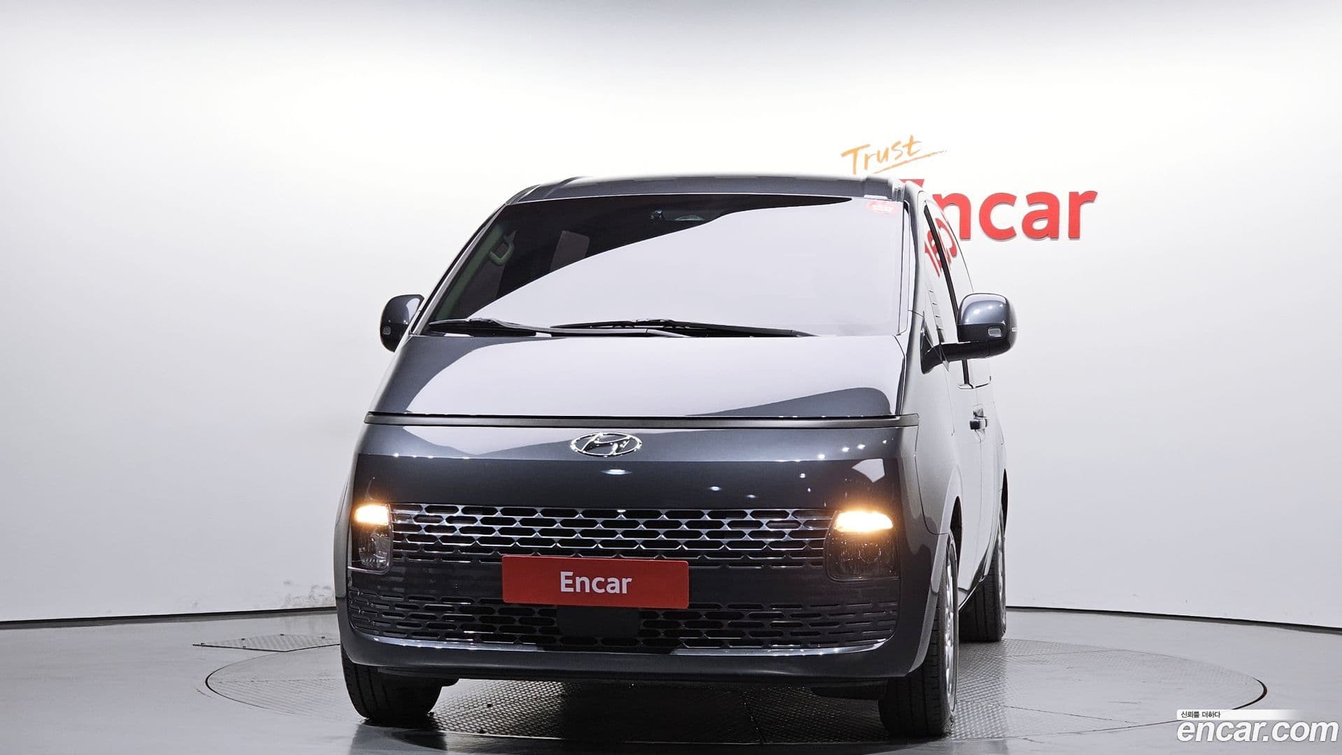 Main__Slider__Photo:Staria Hyundai 2021.6-2