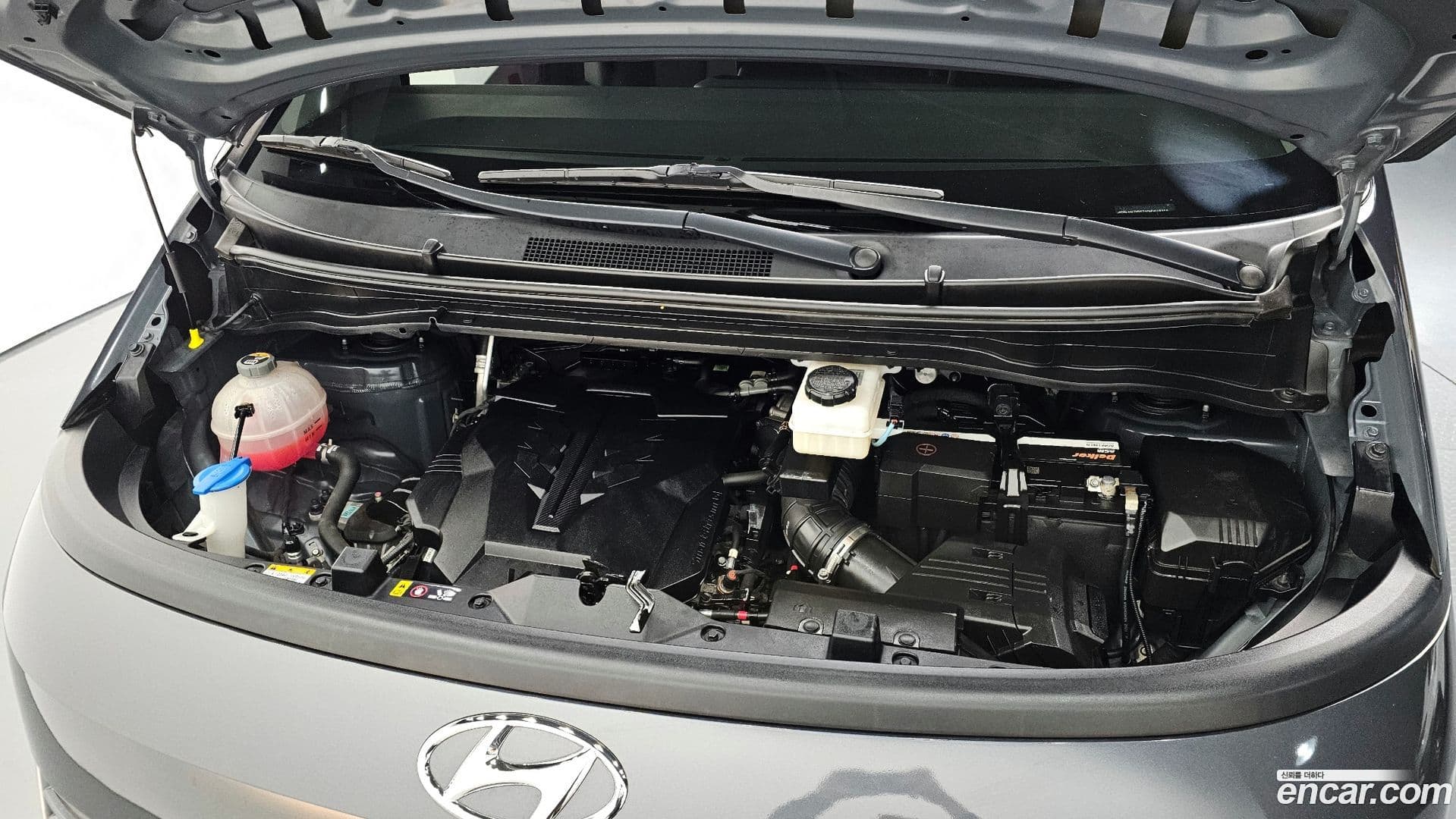 Main__Slider__Photo:Staria Hyundai 2021.6-5