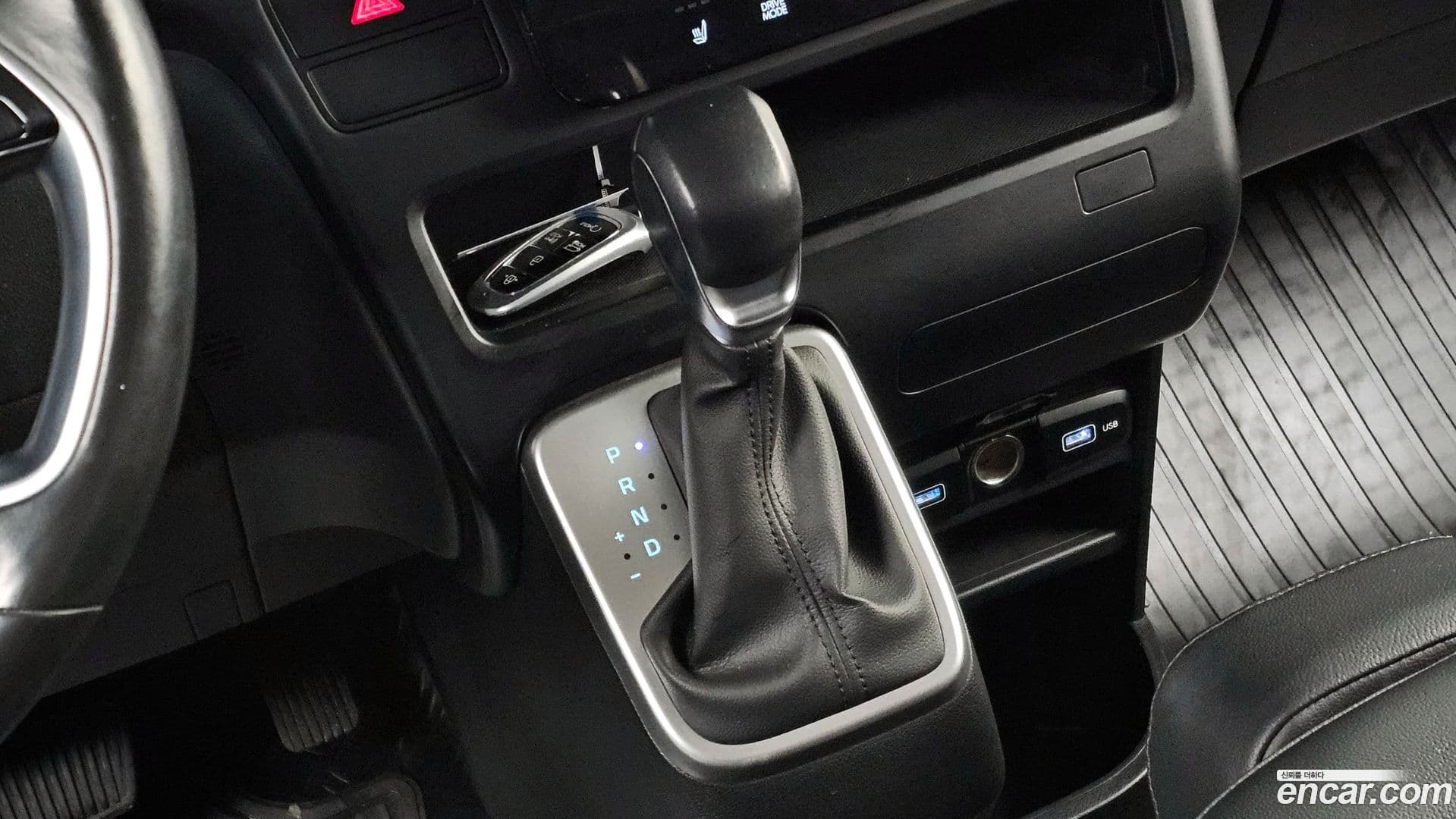 Main__Slider__Photo:Staria Hyundai 2021.6-8