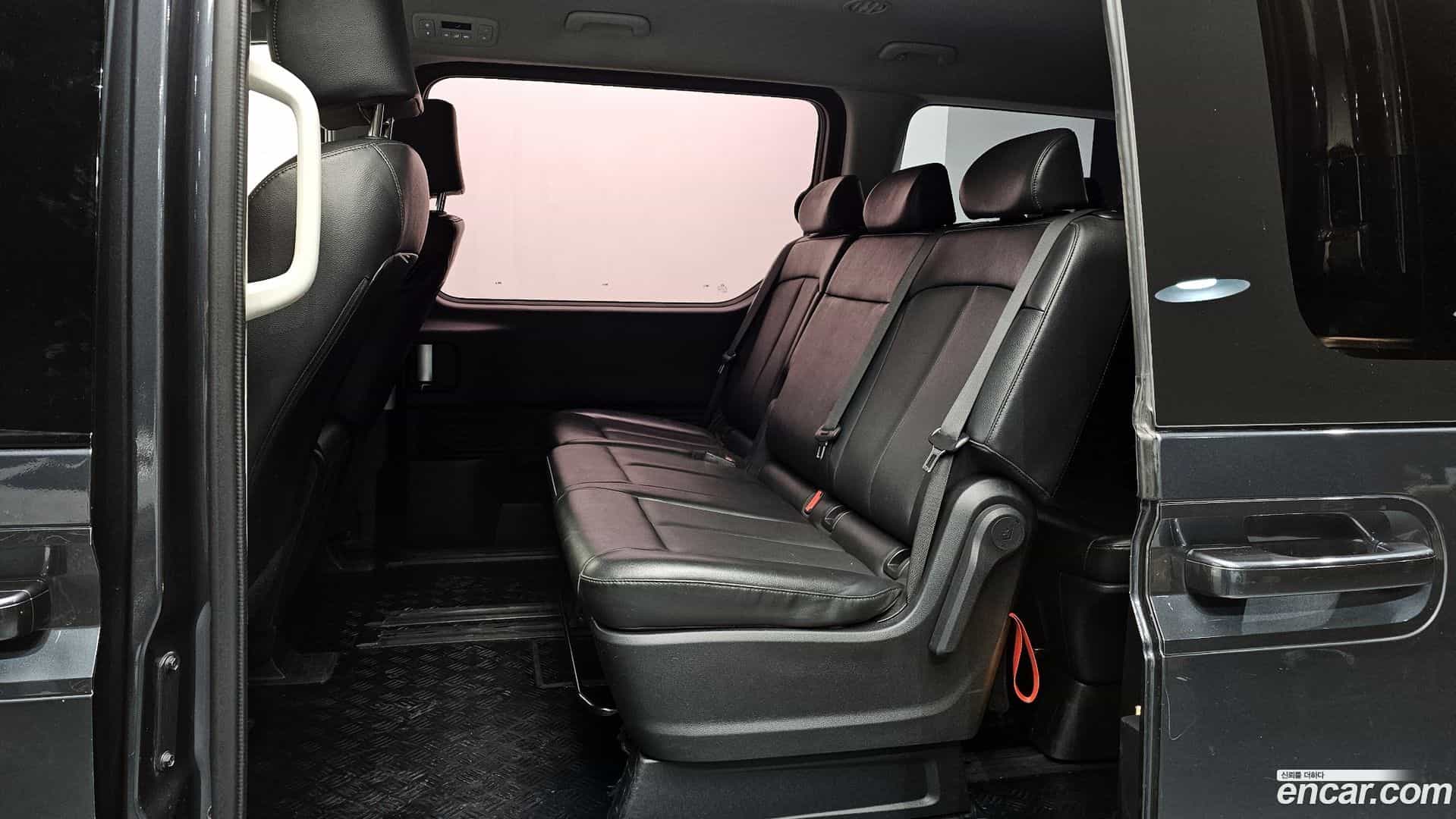 Staria Hyundai 2021.6-OPTION-024