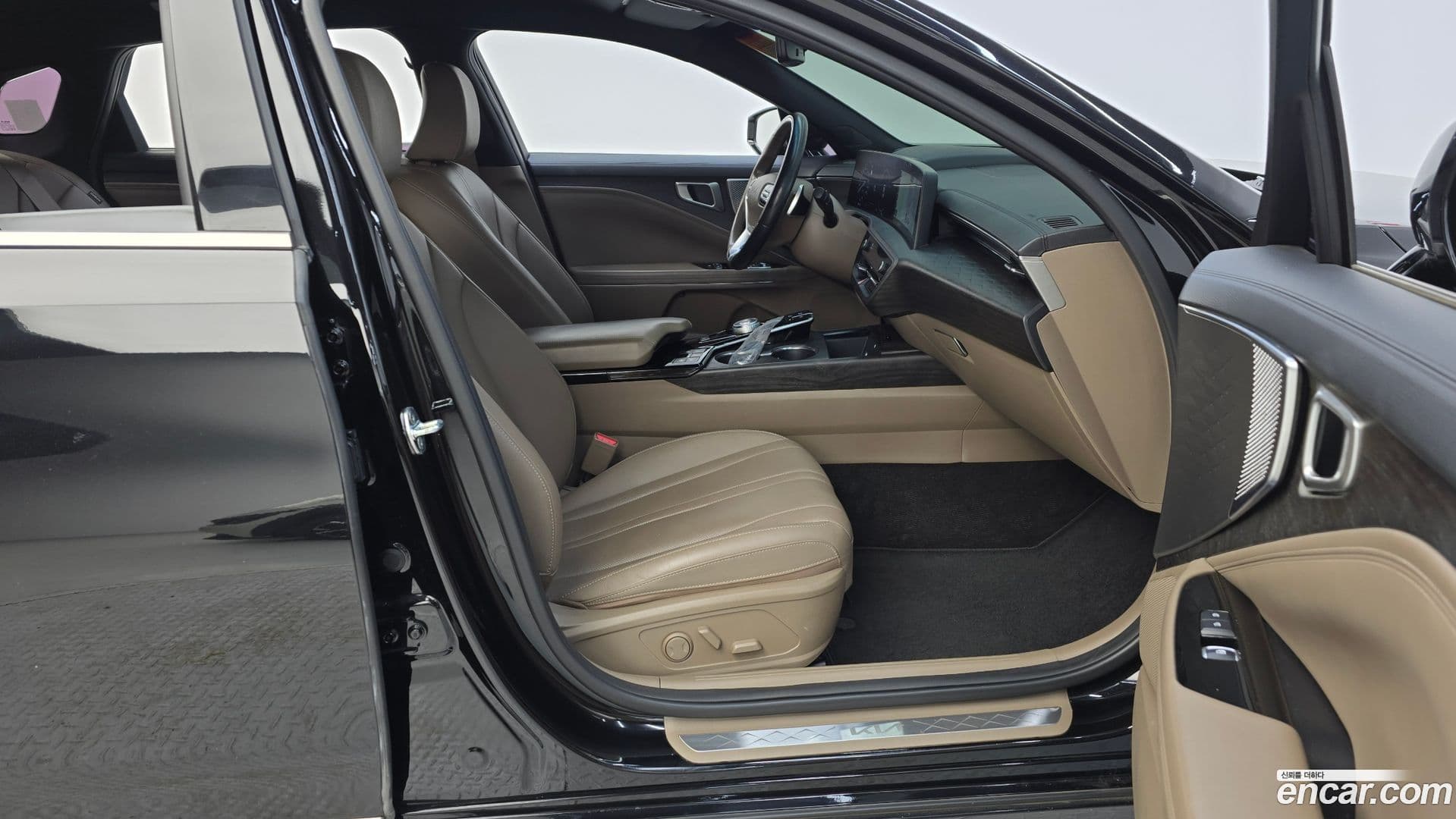 Main__Slider__Photo:K8 Kia 2021.11-10