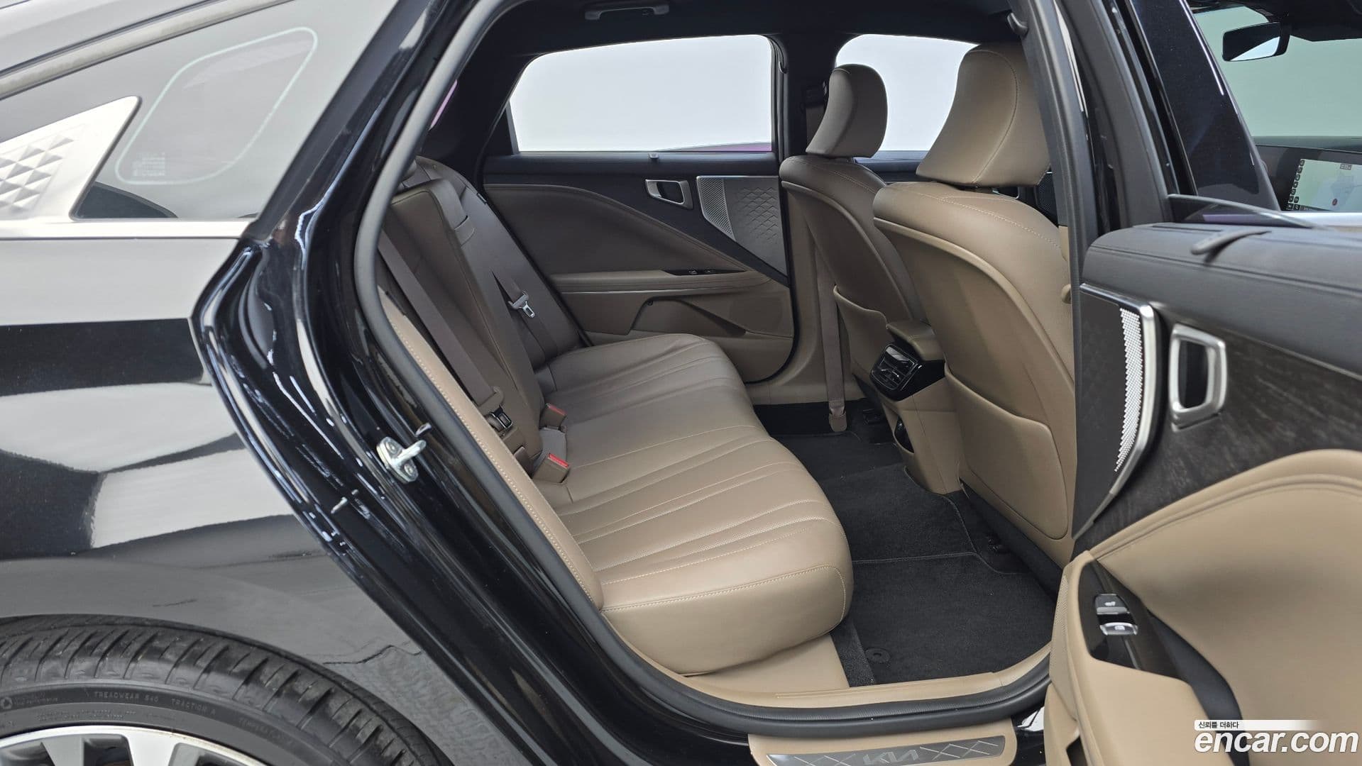 Main__Slider__Photo:K8 Kia 2021.11-11