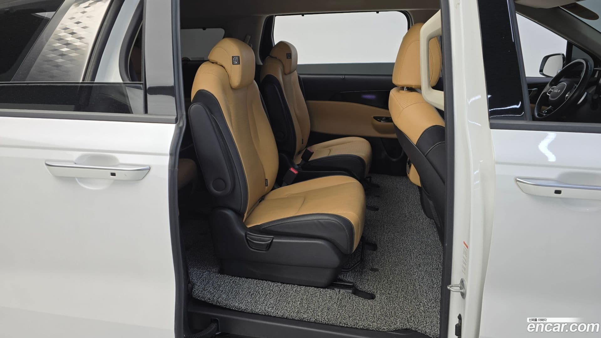 Main__Slider__Photo:Canival Kia 2021.10-11