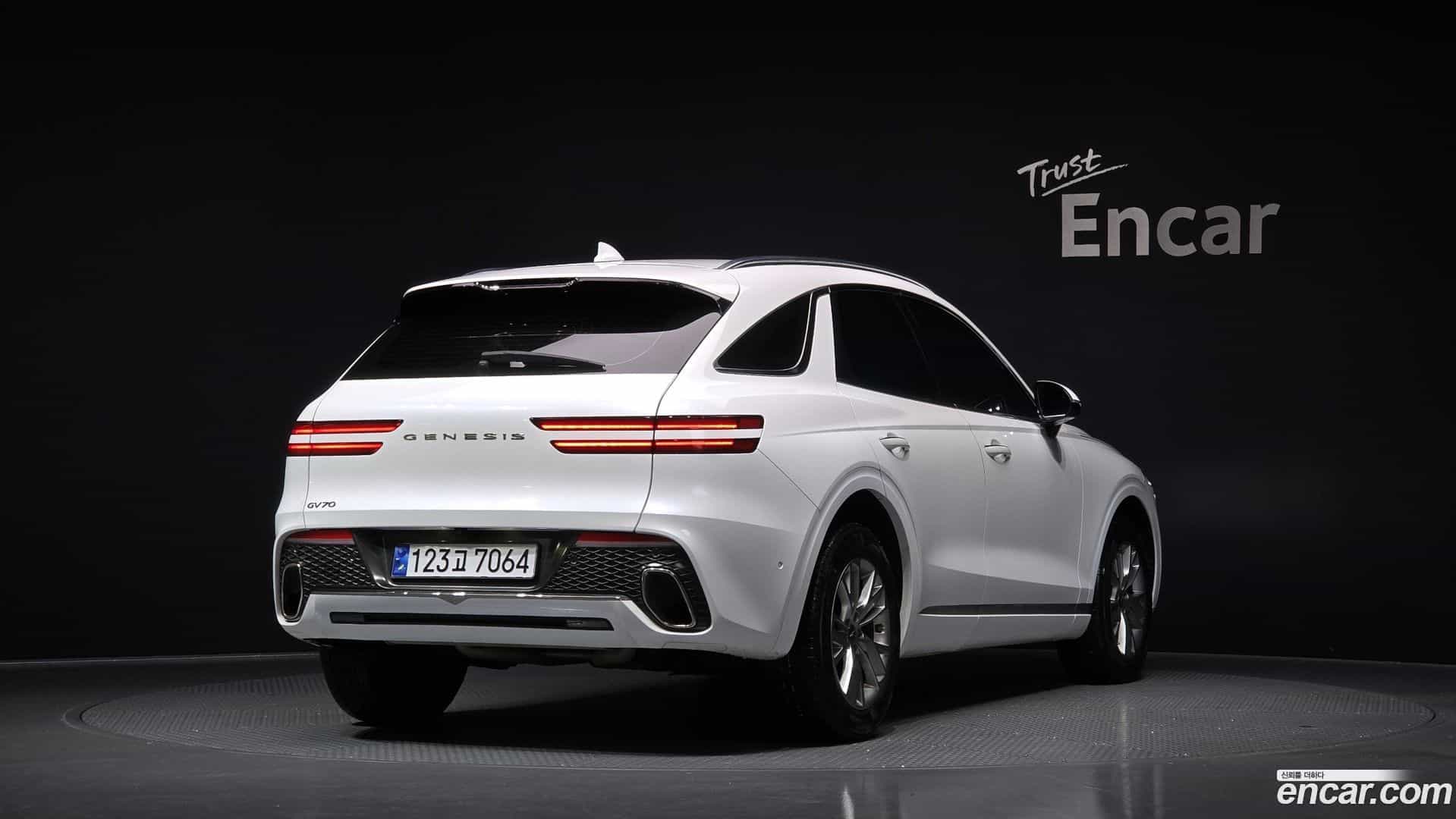 GV70 Genesis 2021.2-OUTER-002