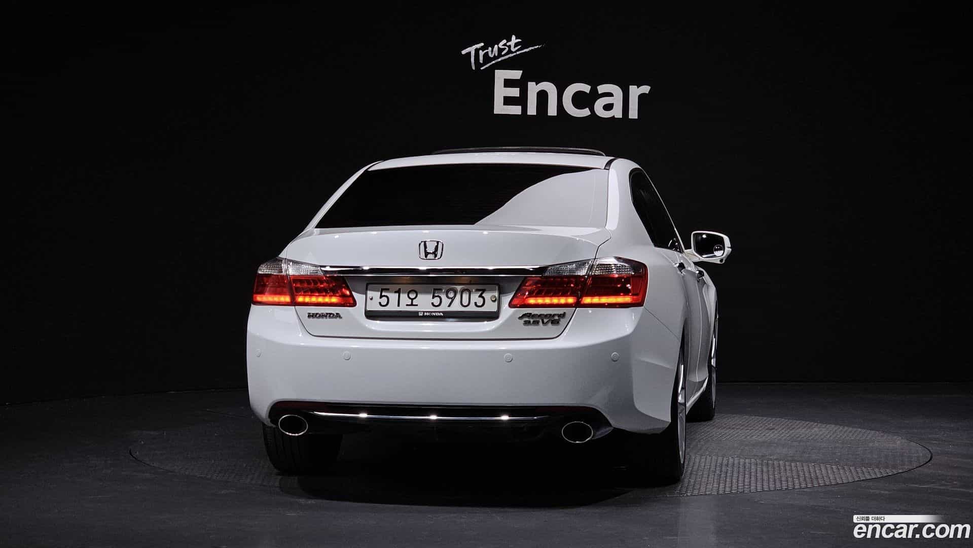 Accord Honda 2013.11-OUTER-004