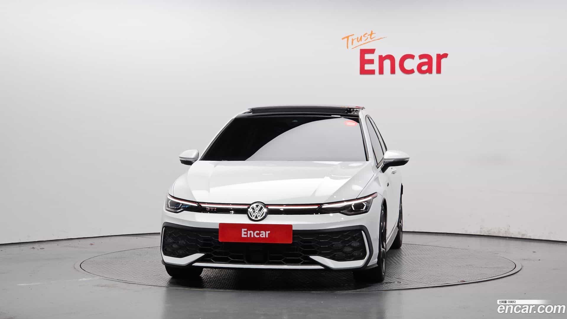 Golf Volkswagen 2025.5-OUTER-003