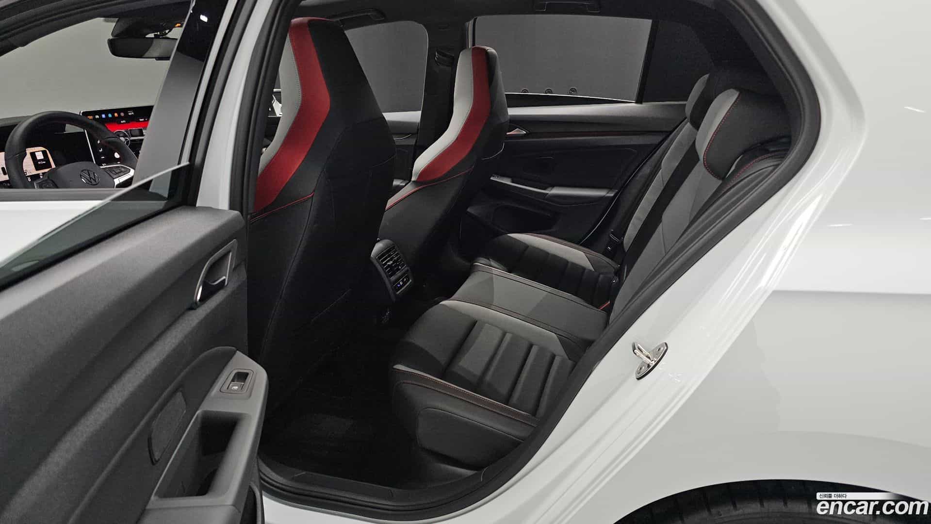 Golf Volkswagen 2025.5-OPTION-016