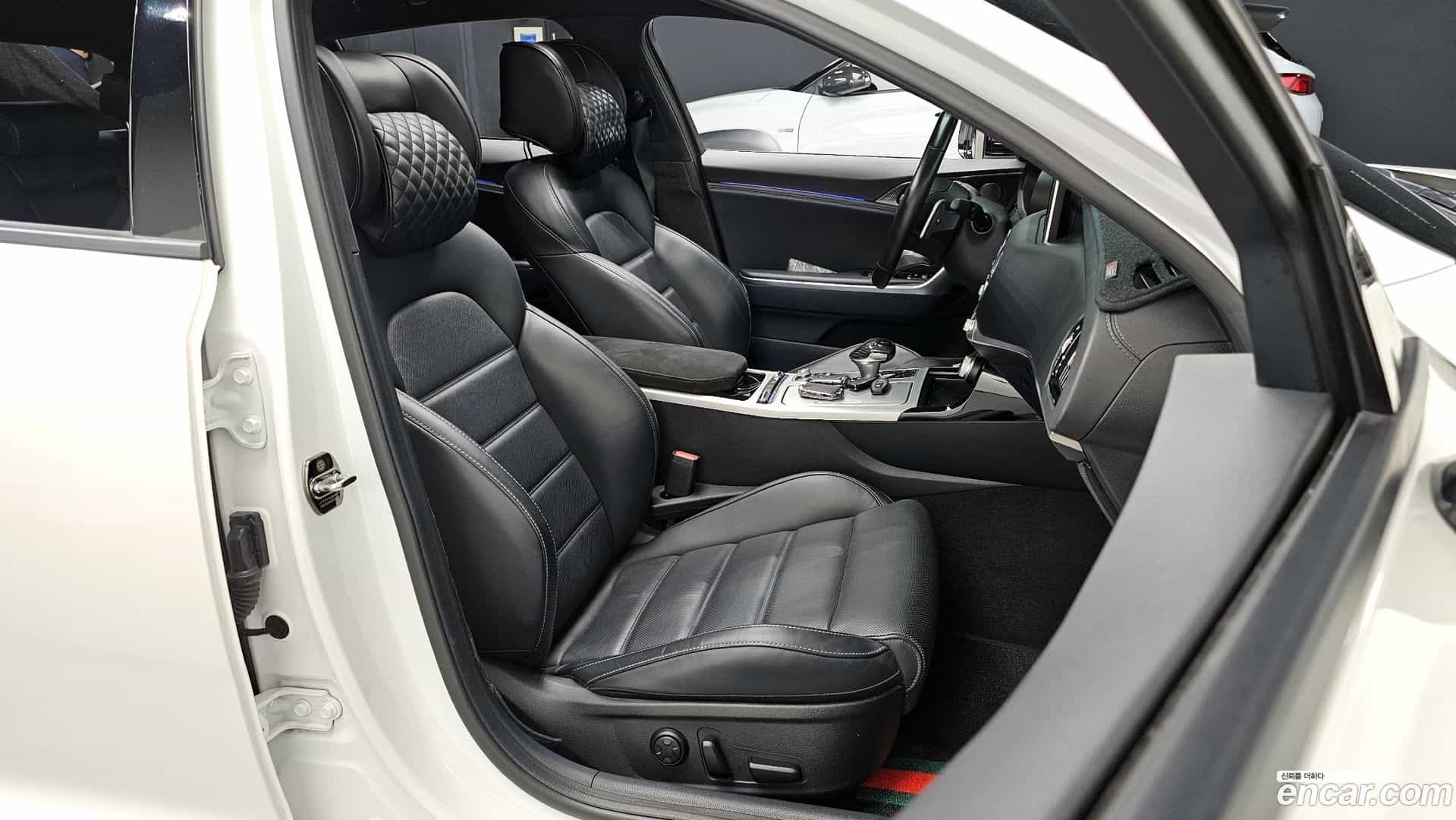 Stinger Kia 2017.6-INNER-010