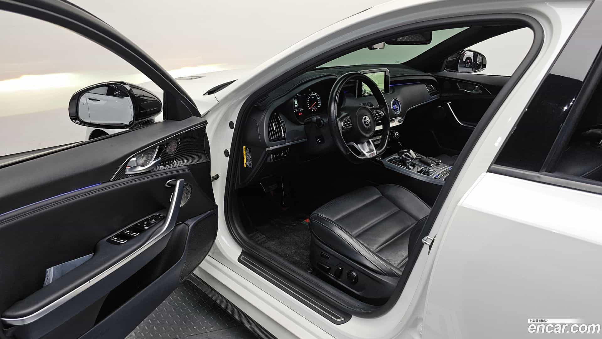 Stinger Kia 2017.6-OPTION-015