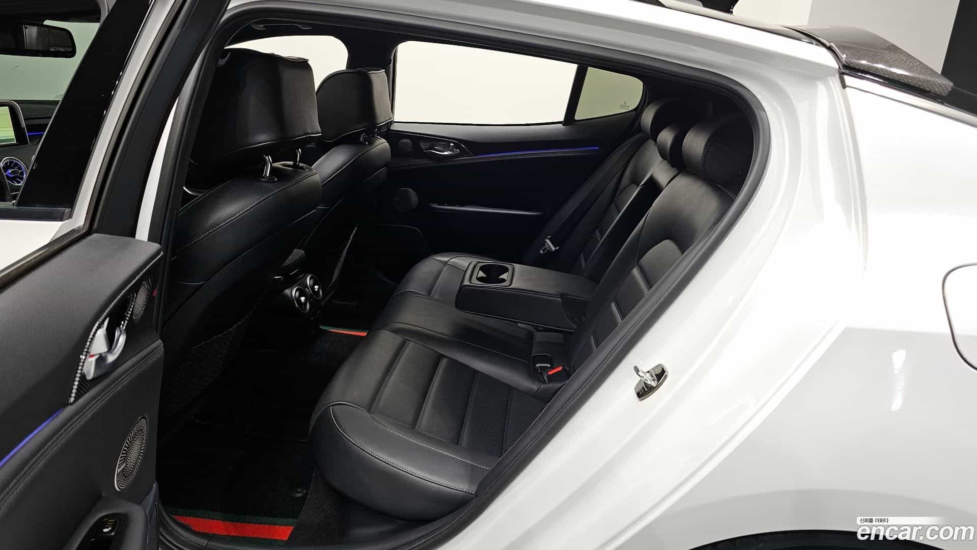 Stinger Kia 2017.6-OPTION-016