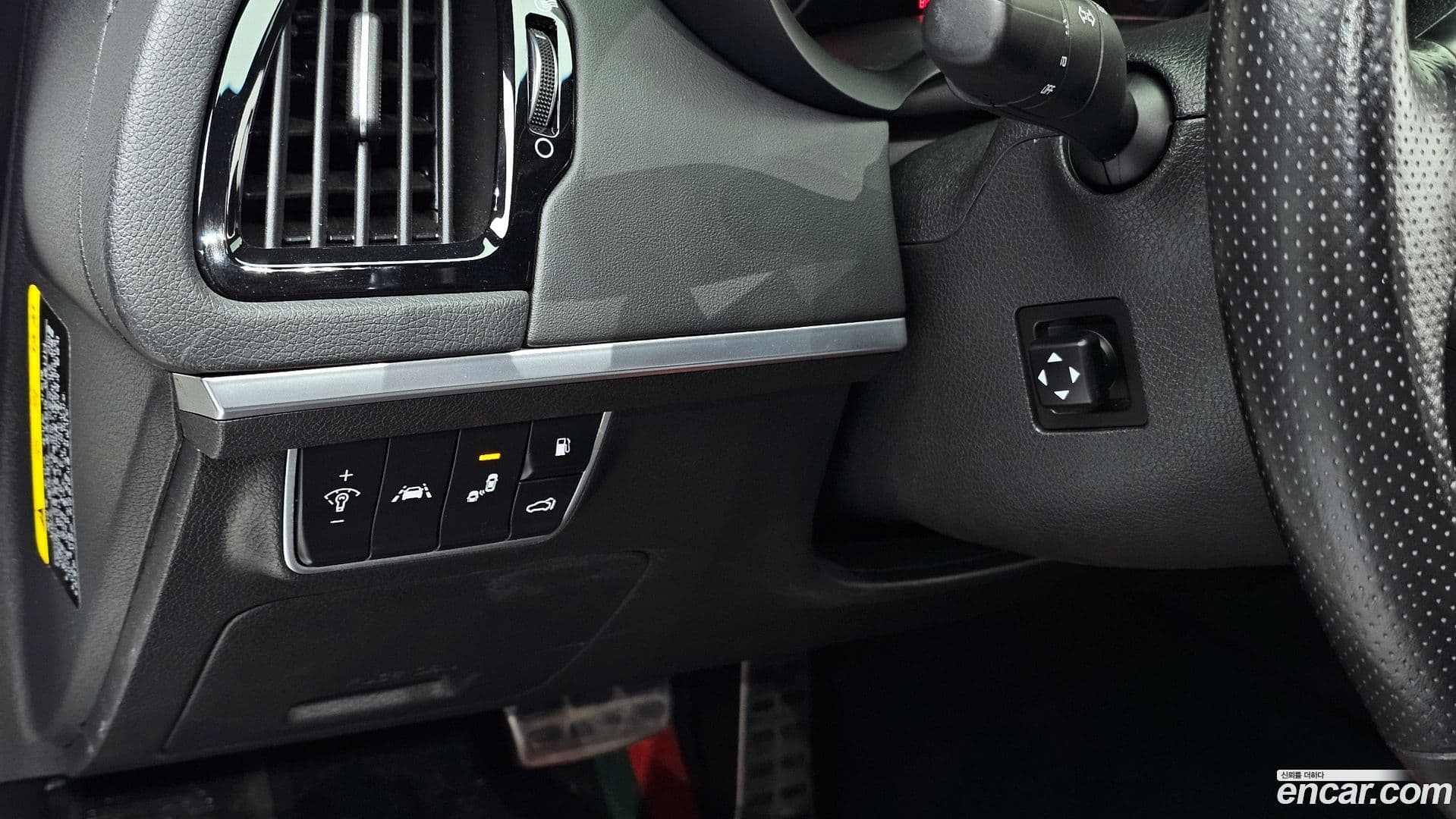 Main__Slider__Photo:Stinger Kia 2017.6-15