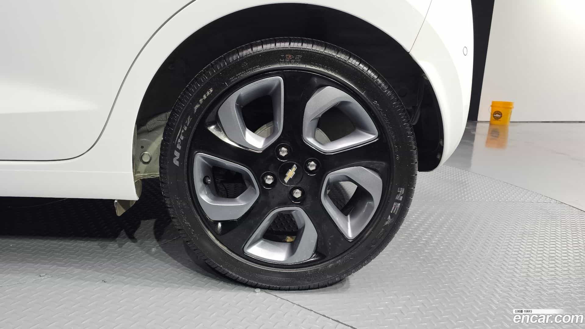 Spark Chevrolet 2019.9-OUTER-005